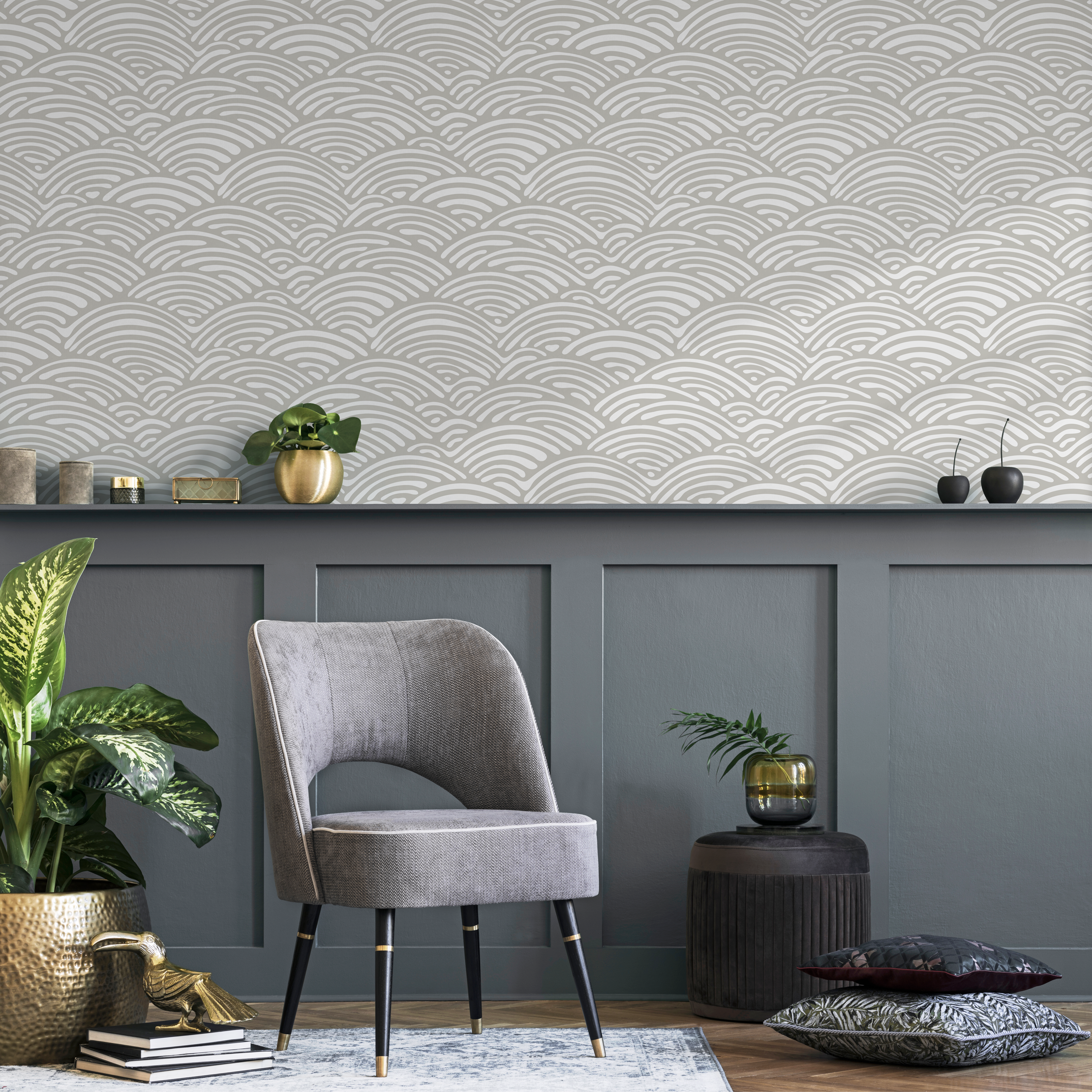 Boho Wallpaper With A Scalloped Shell Pattern In Beige And White - C579