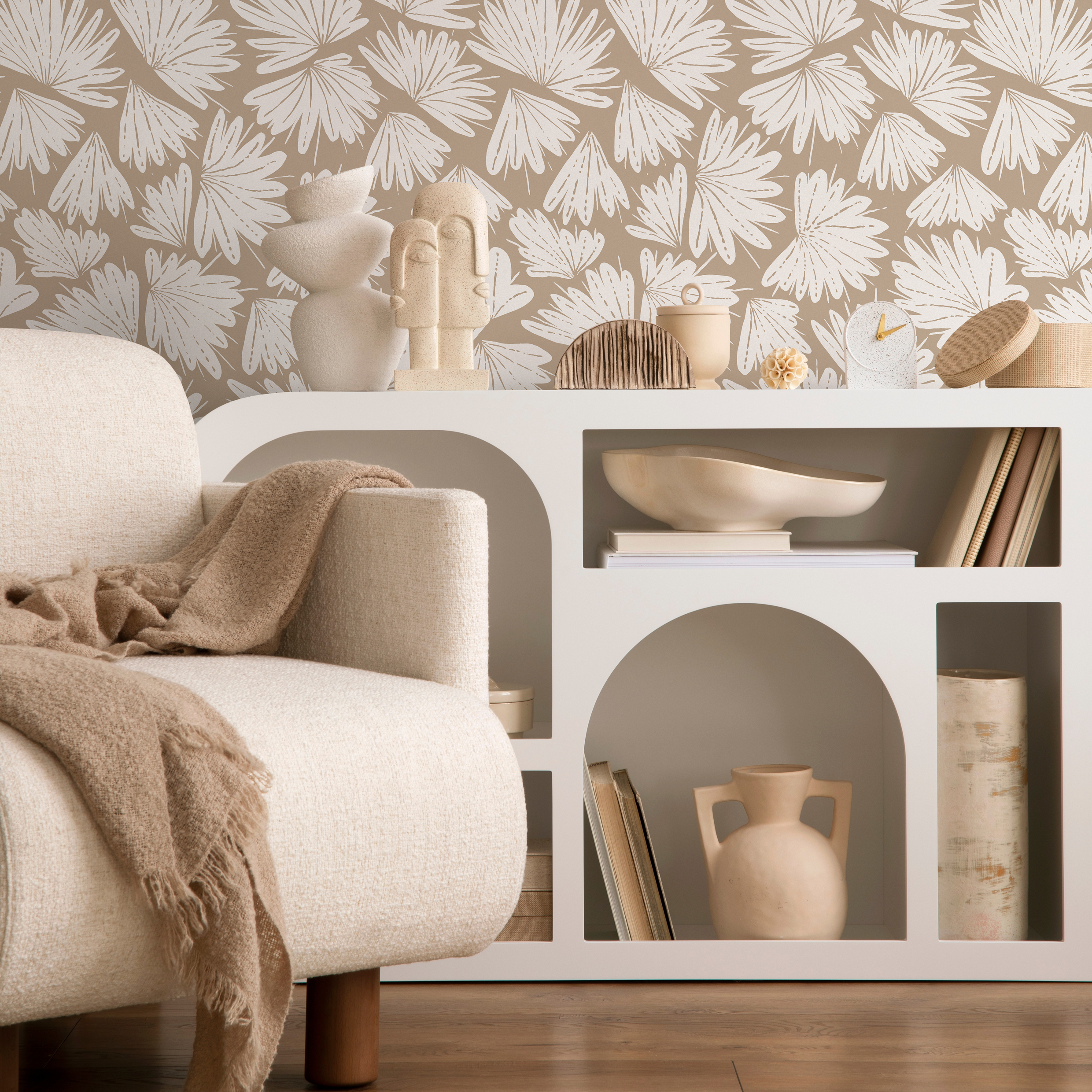 Boho Wallpaper Featuring Stylized Fan Leaves In Beige And Off-white - C632