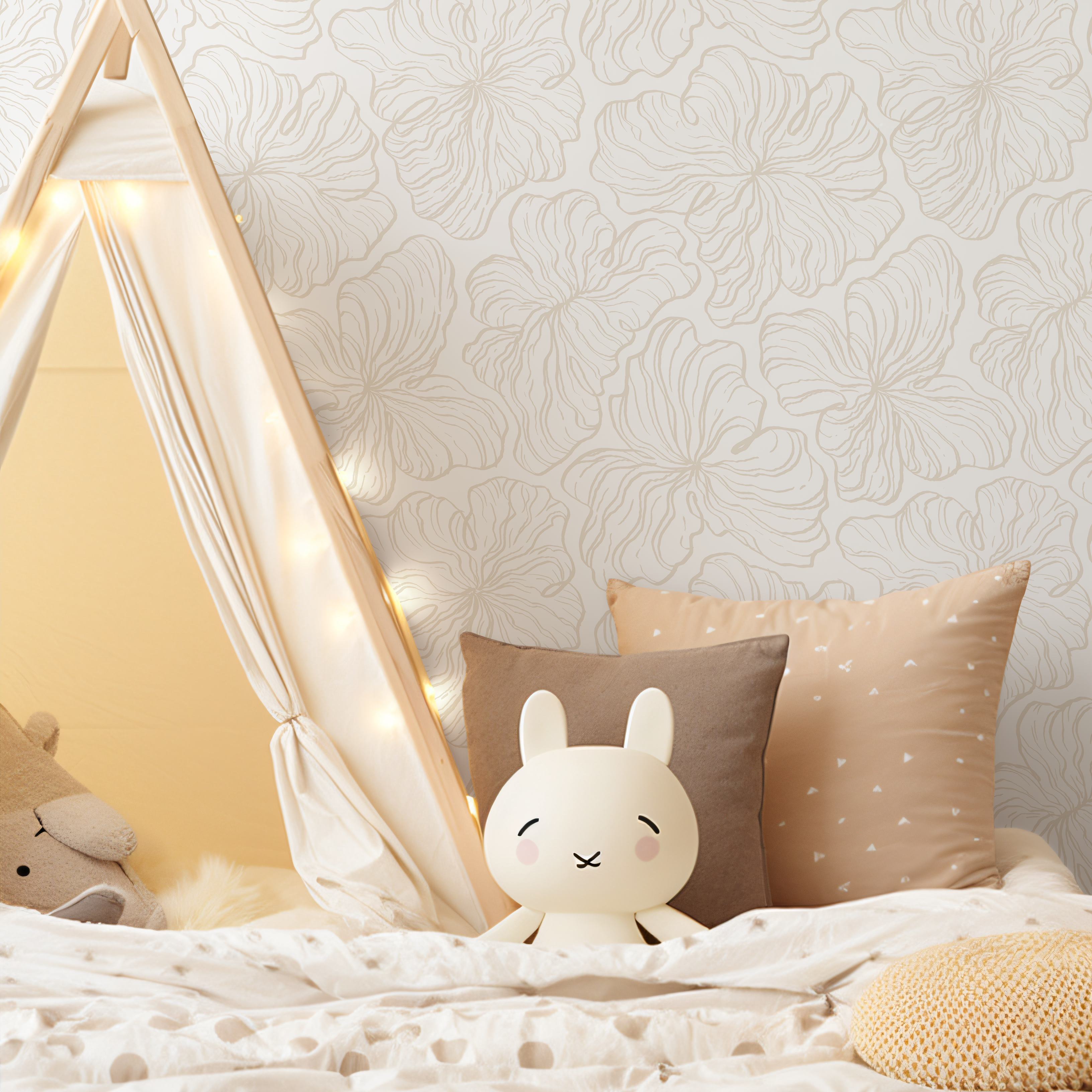 Floral Wallpaper With Delicate Stylized Blooms In Beige And Cream - C669