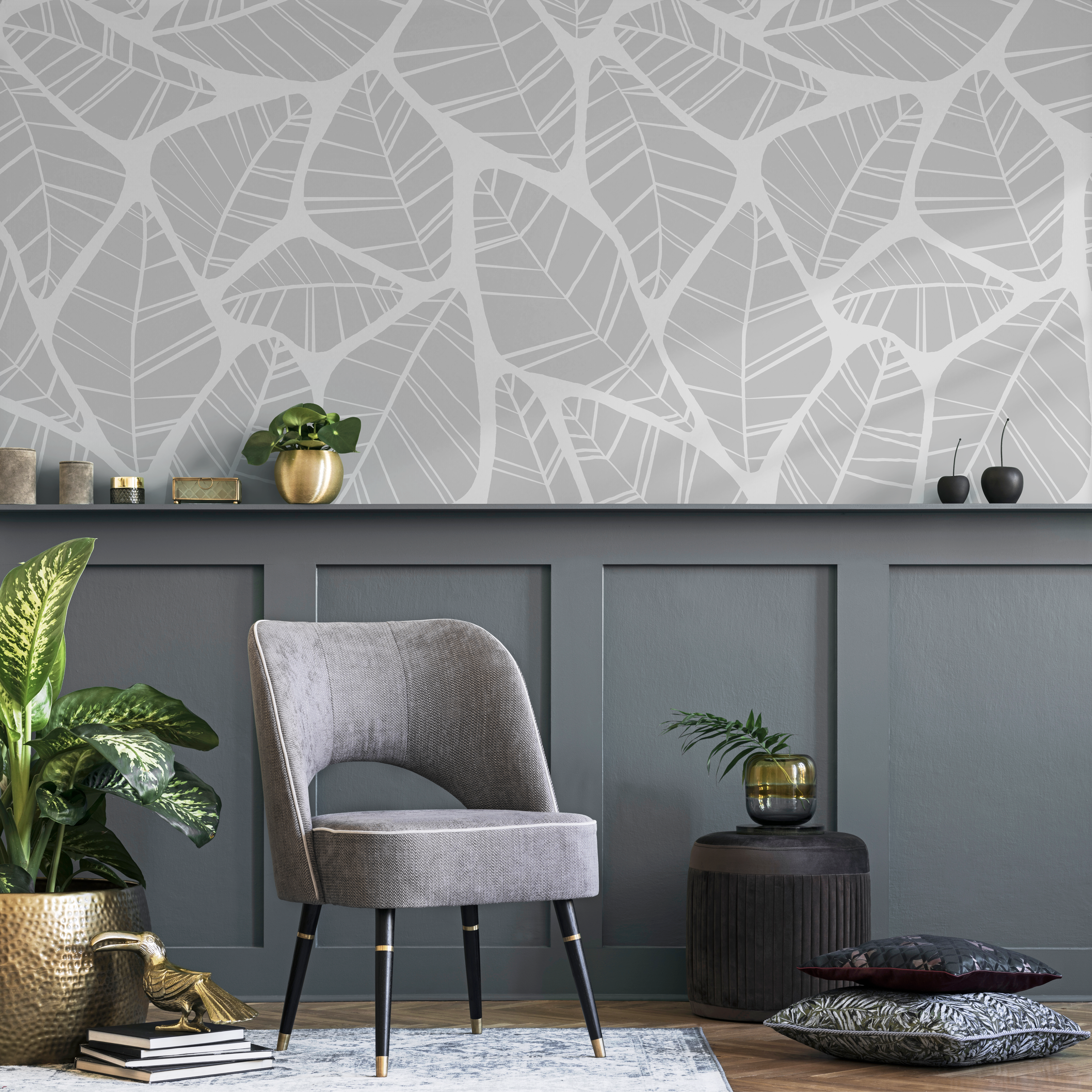 Leaf Wallpaper With A Minimalist Outline Motif In Gray And White - C679