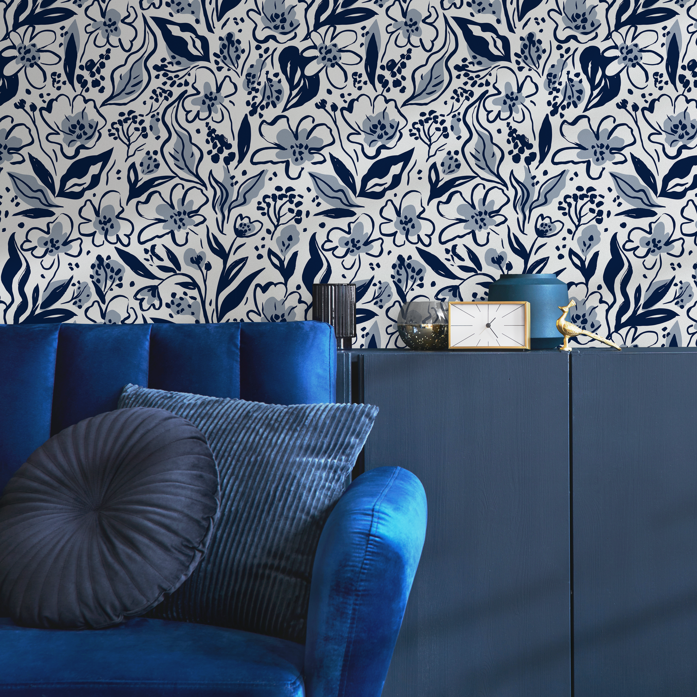 Floral Wallpaper With Painterly Blooms And Leaves In Navy And Blue - C692