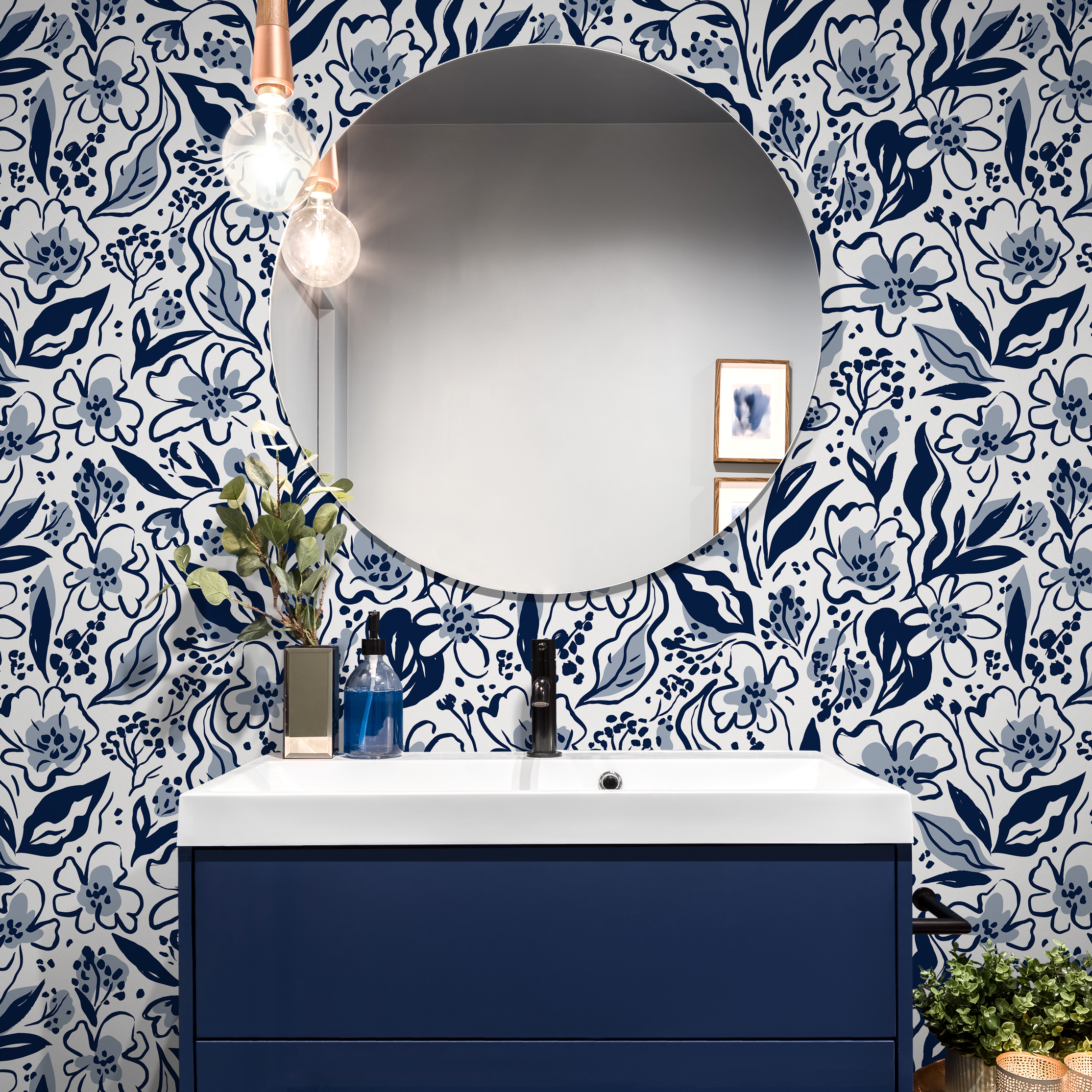 Floral Wallpaper With Painterly Blooms And Leaves In Navy And Blue - C692