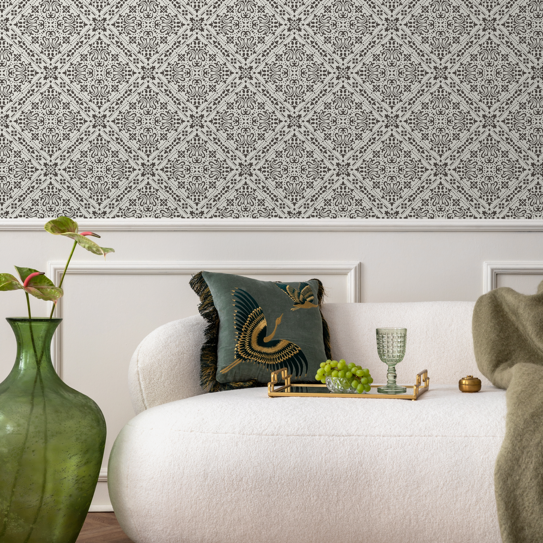 Tile Wallpaper With An Intricate Moroccan Motif In Black And White - C713