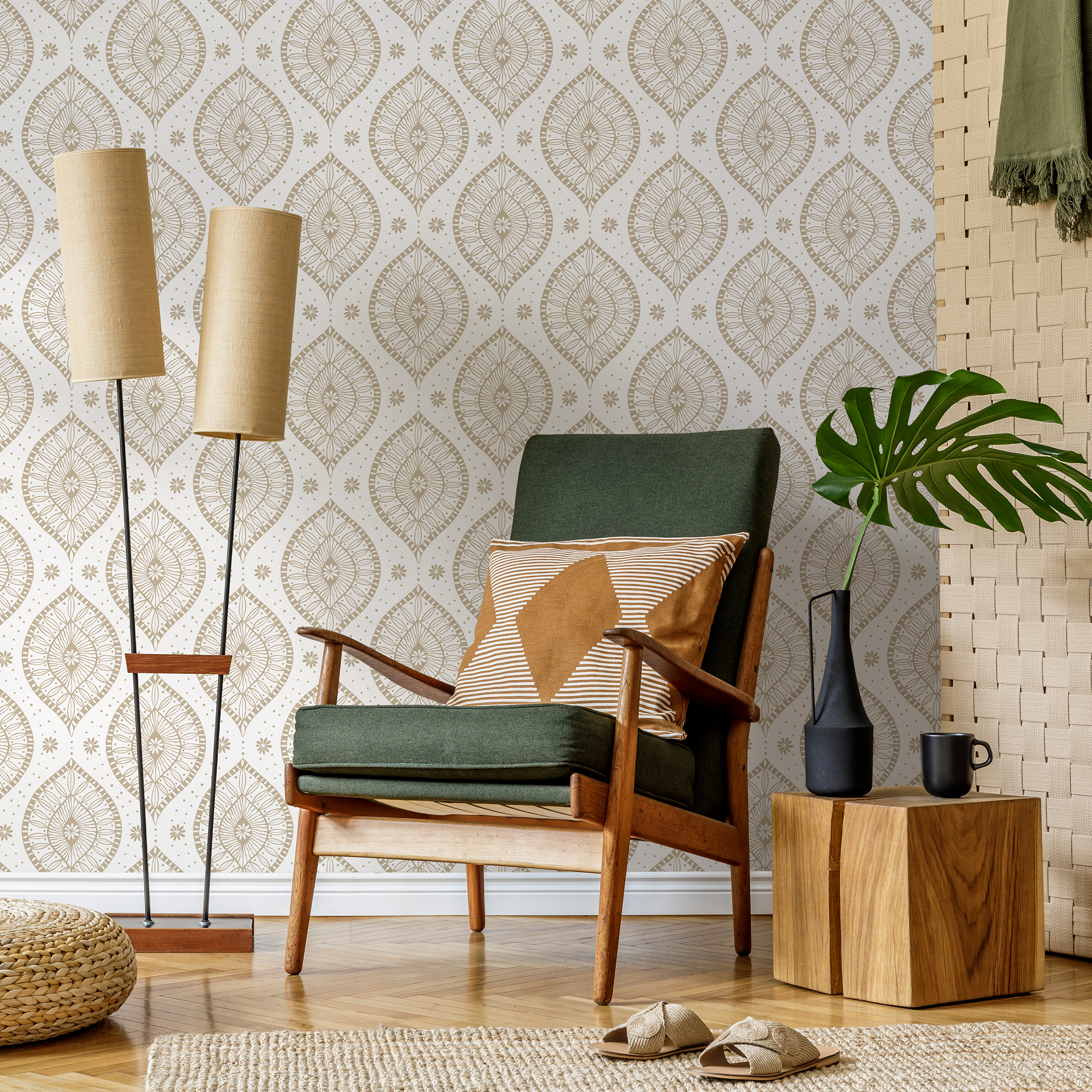 Geometric Wallpaper With An Intricate Medallion Motif In Gold - C764