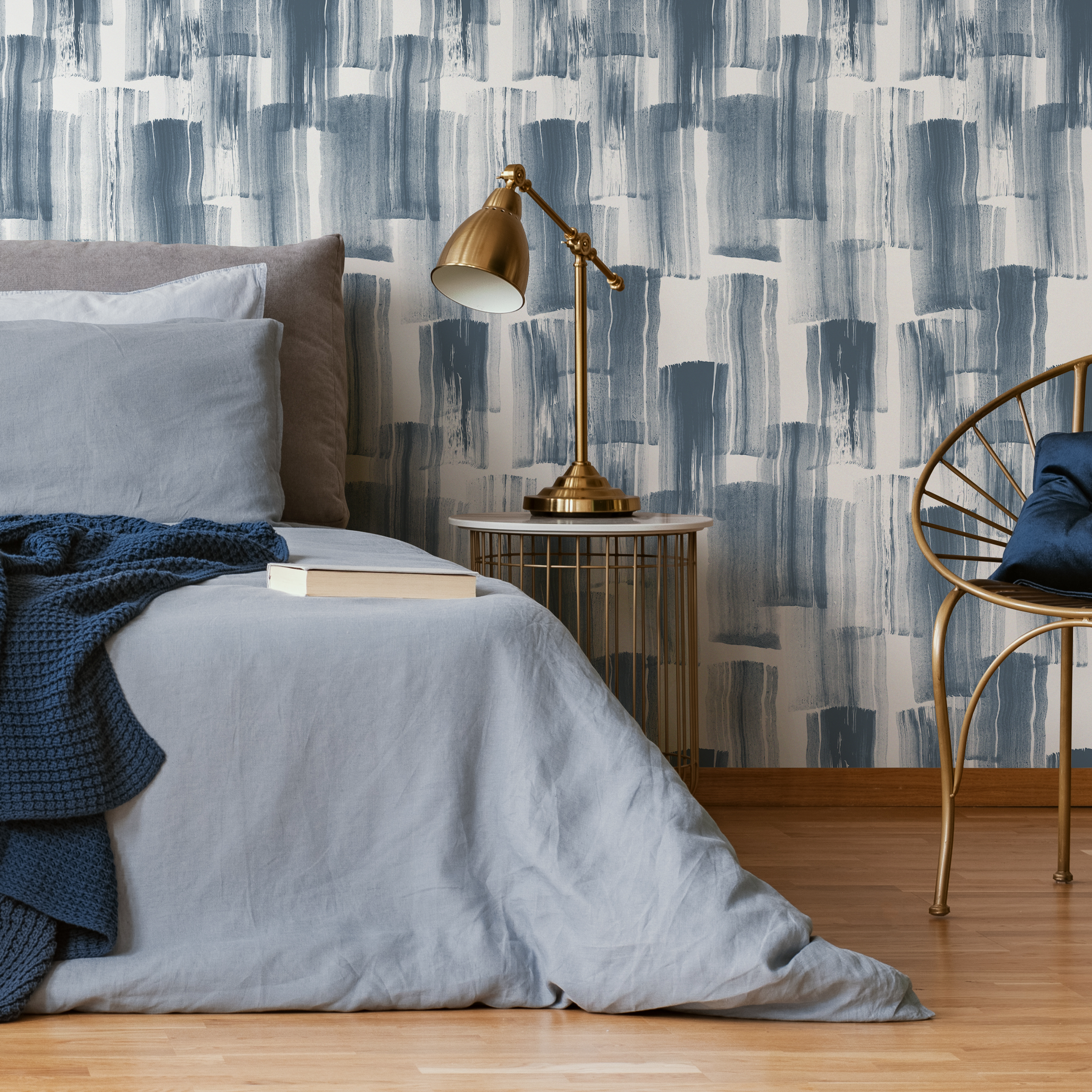 Brushstroke Wallpaper With A Layered Painterly Motif In Navy Blue - C768