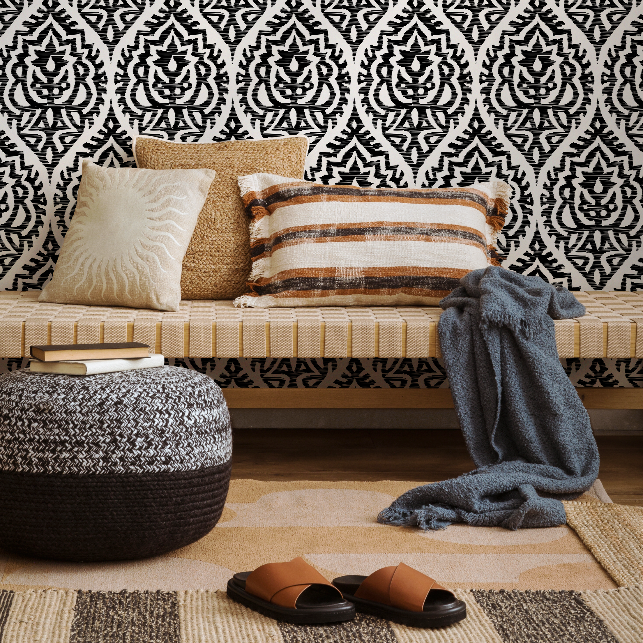 Moroccan Wallpaper With A Bold Ikat Motif In Black And White - C818