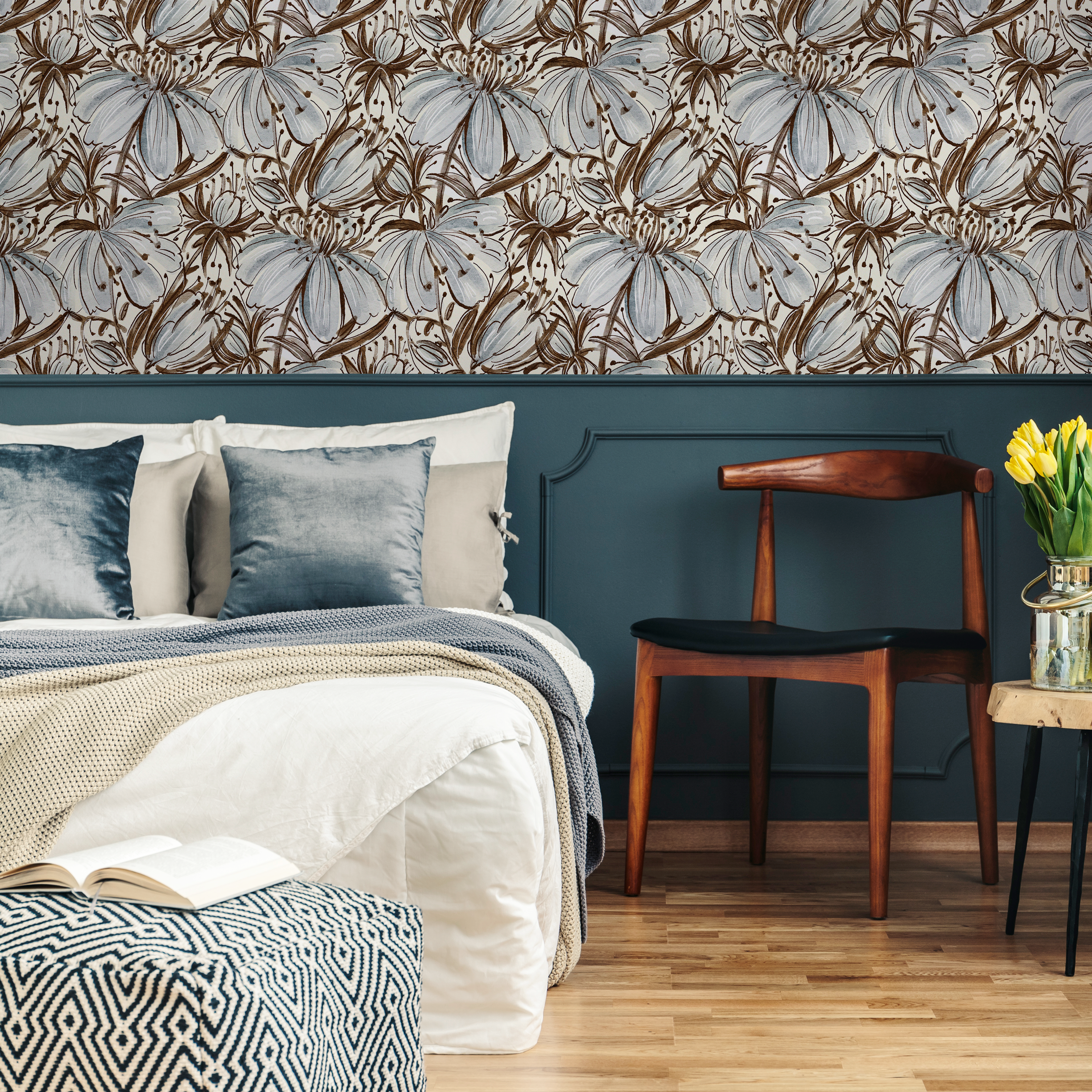 Floral Wallpaper With A Hand-drawn Lily Motif In Brown And Blue - C831