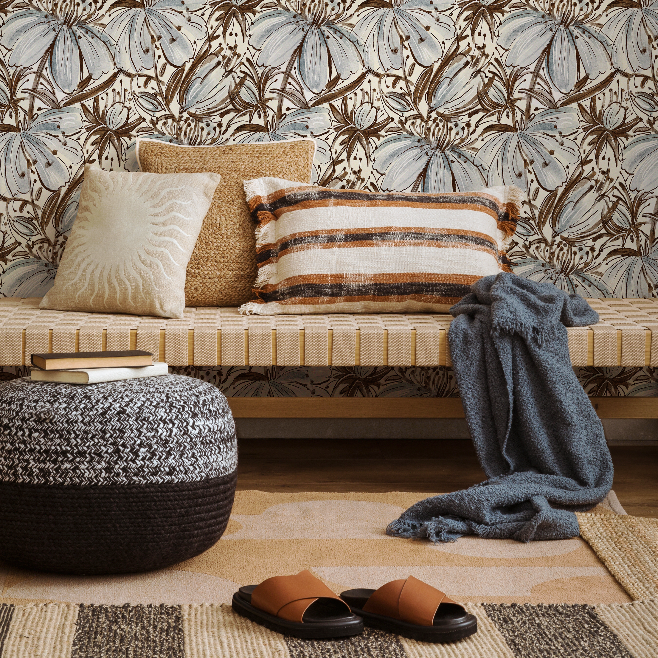 Floral Wallpaper With A Hand-drawn Lily Motif In Brown And Blue - C831