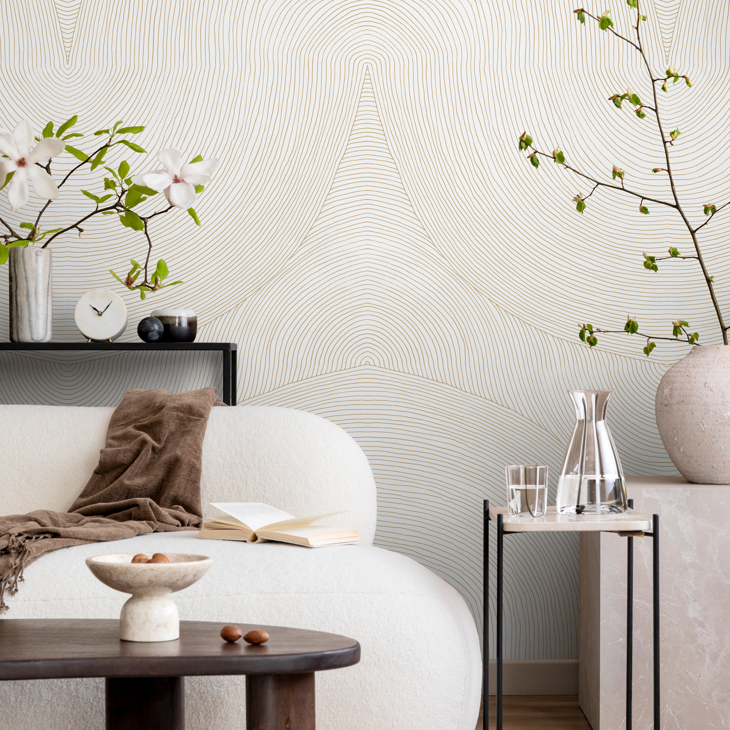 Abstract Wallpaper With Concentric Line Art In Gold And Cream - C835