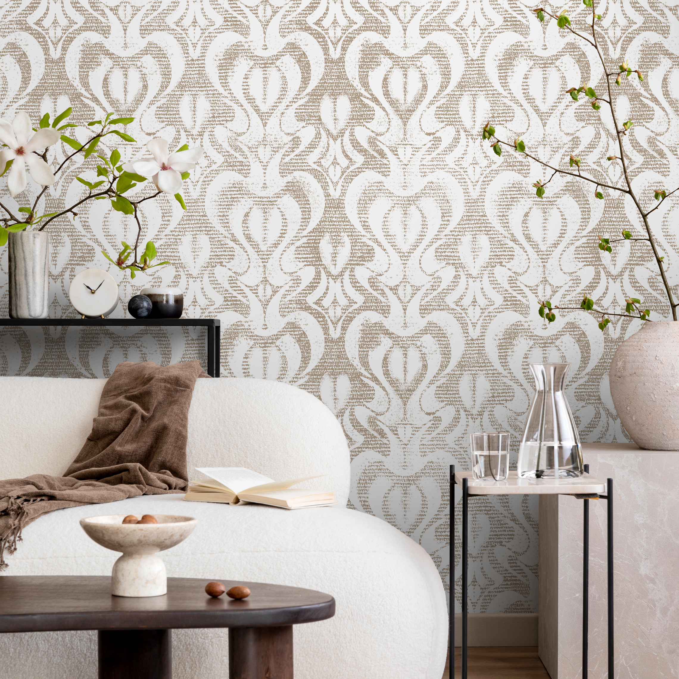 Vintage Damask Wallpaper With A Textured Motif In Beige And Cream - C869