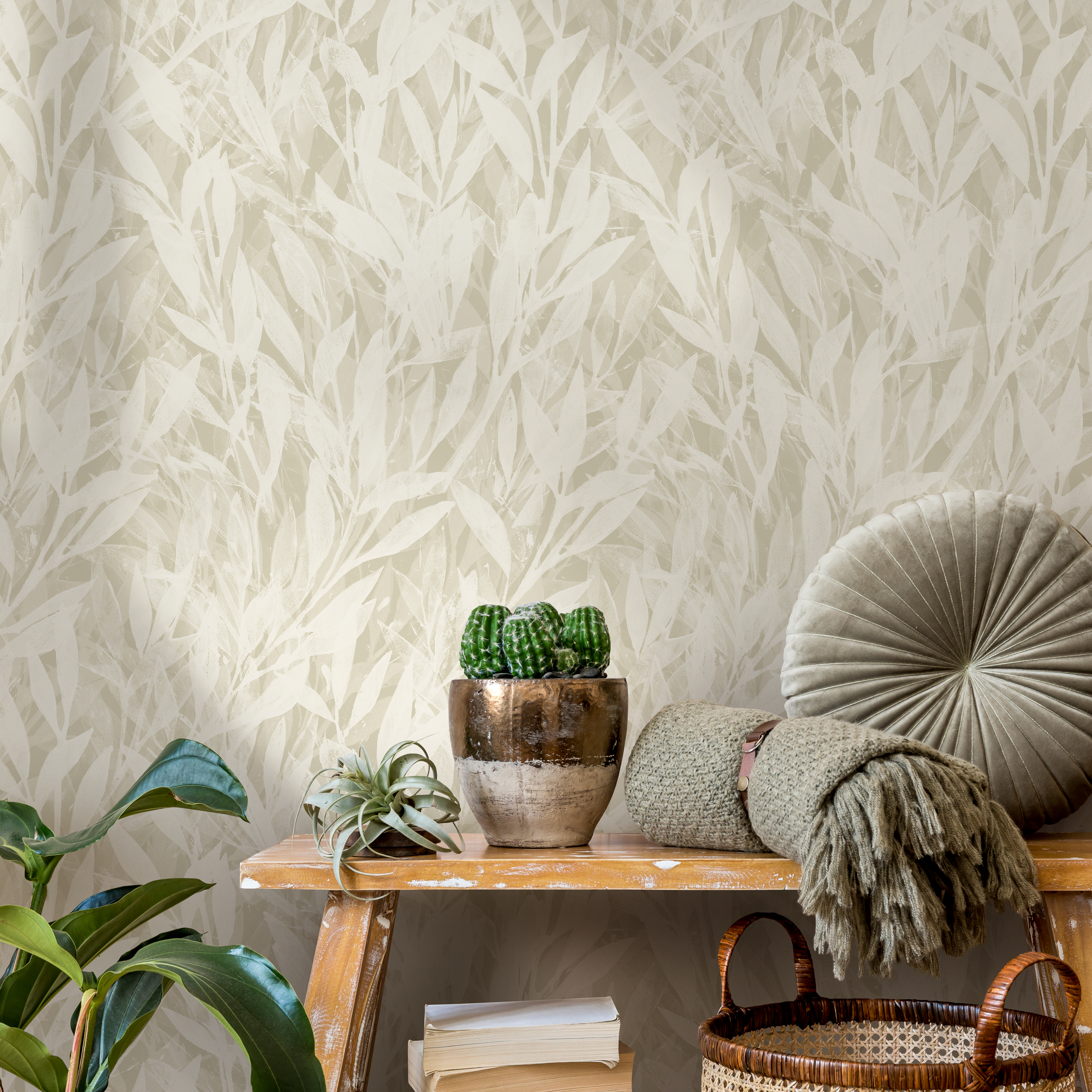 Botanical Wallpaper Featuring Soft Leaf Silhouettes In Beige And Sage - C876