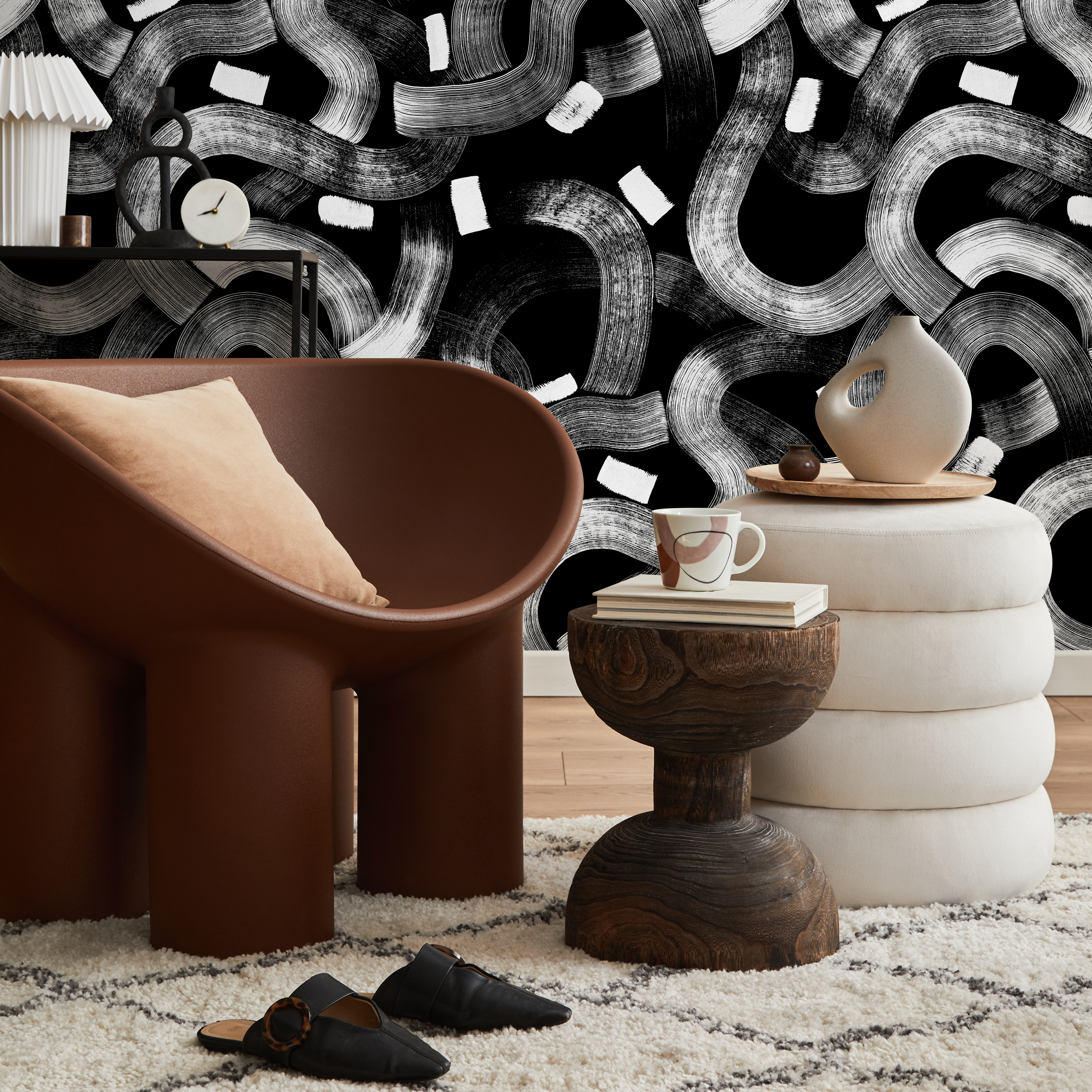 Abstract Wallpaper Featuring Flowing Brushstrokes In Black And White - C881