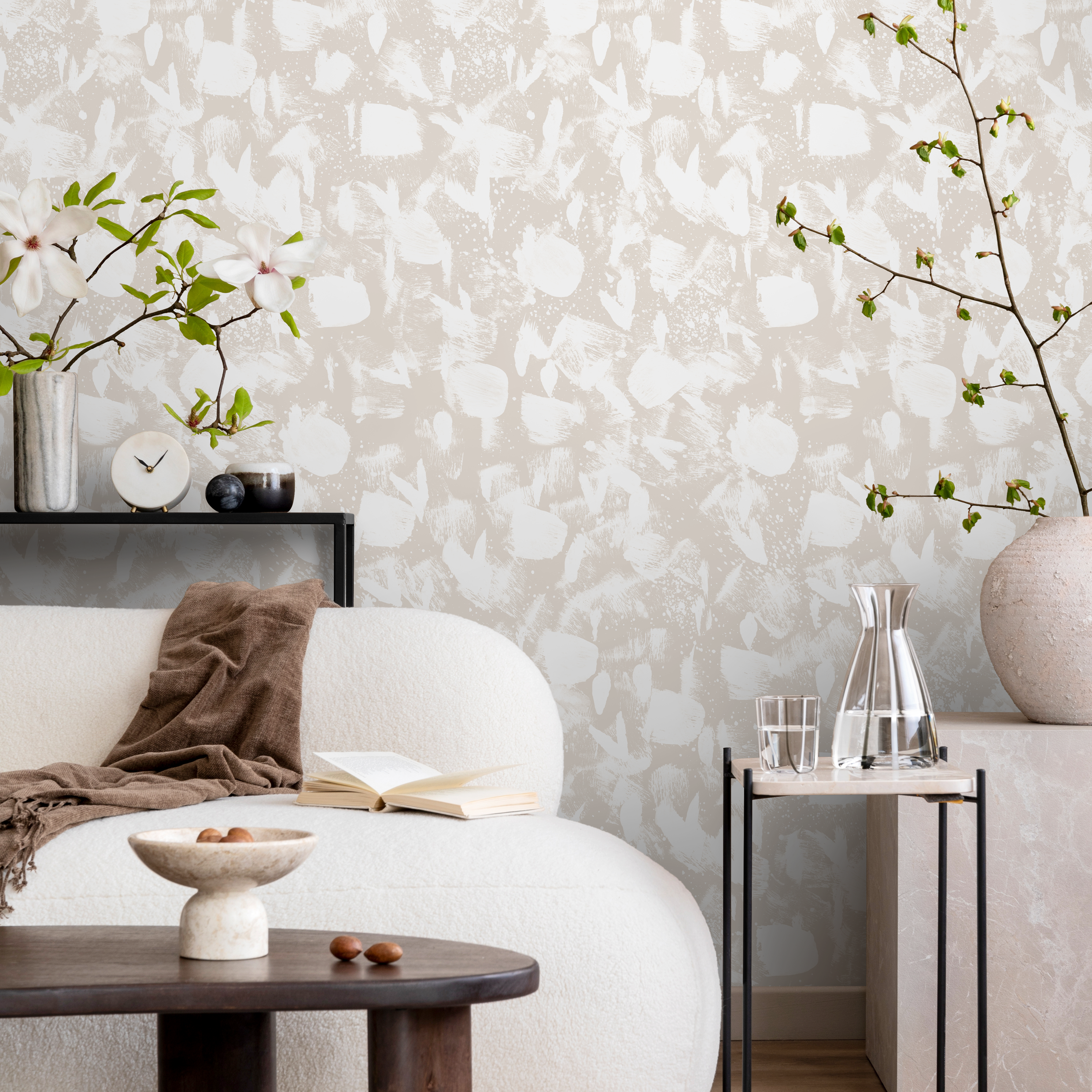 Abstract Wallpaper With A Subtle Painted Texture In Beige And Cream - C883