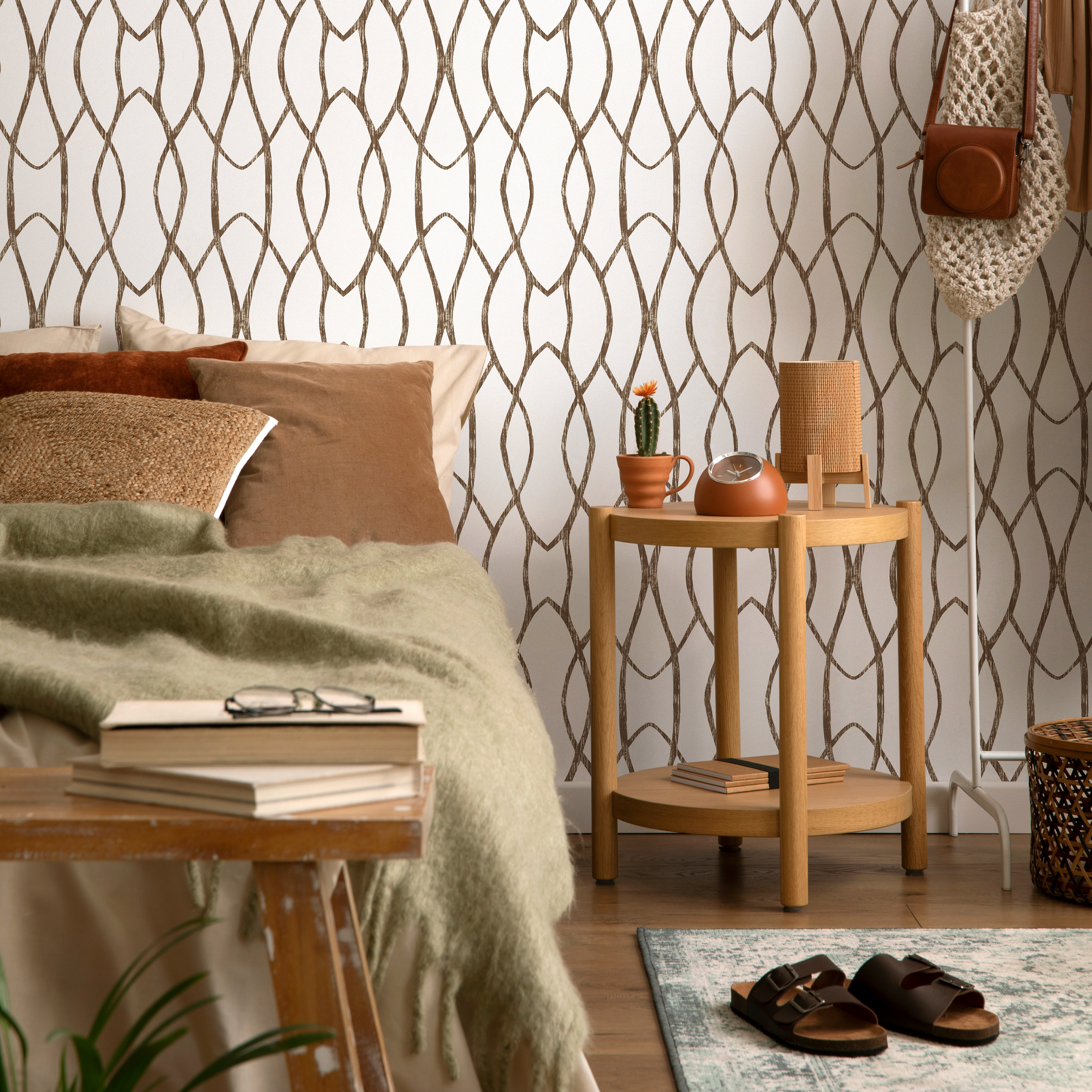 Geometric Wallpaper With Interlocking Wavy Lines In Brown And White - C889