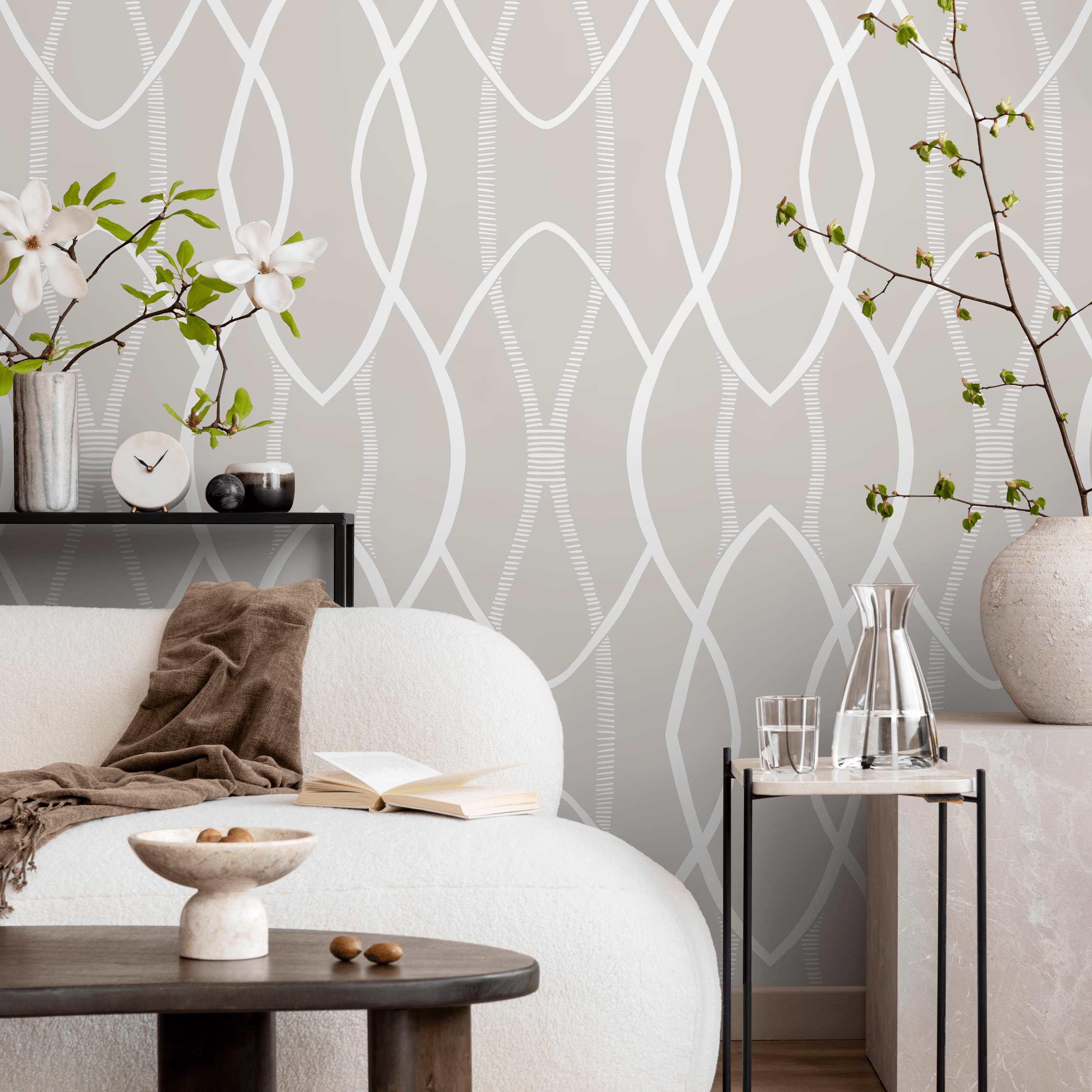 Abstract Wallpaper With A Boho Ogee Lattice In Gray And White - C890