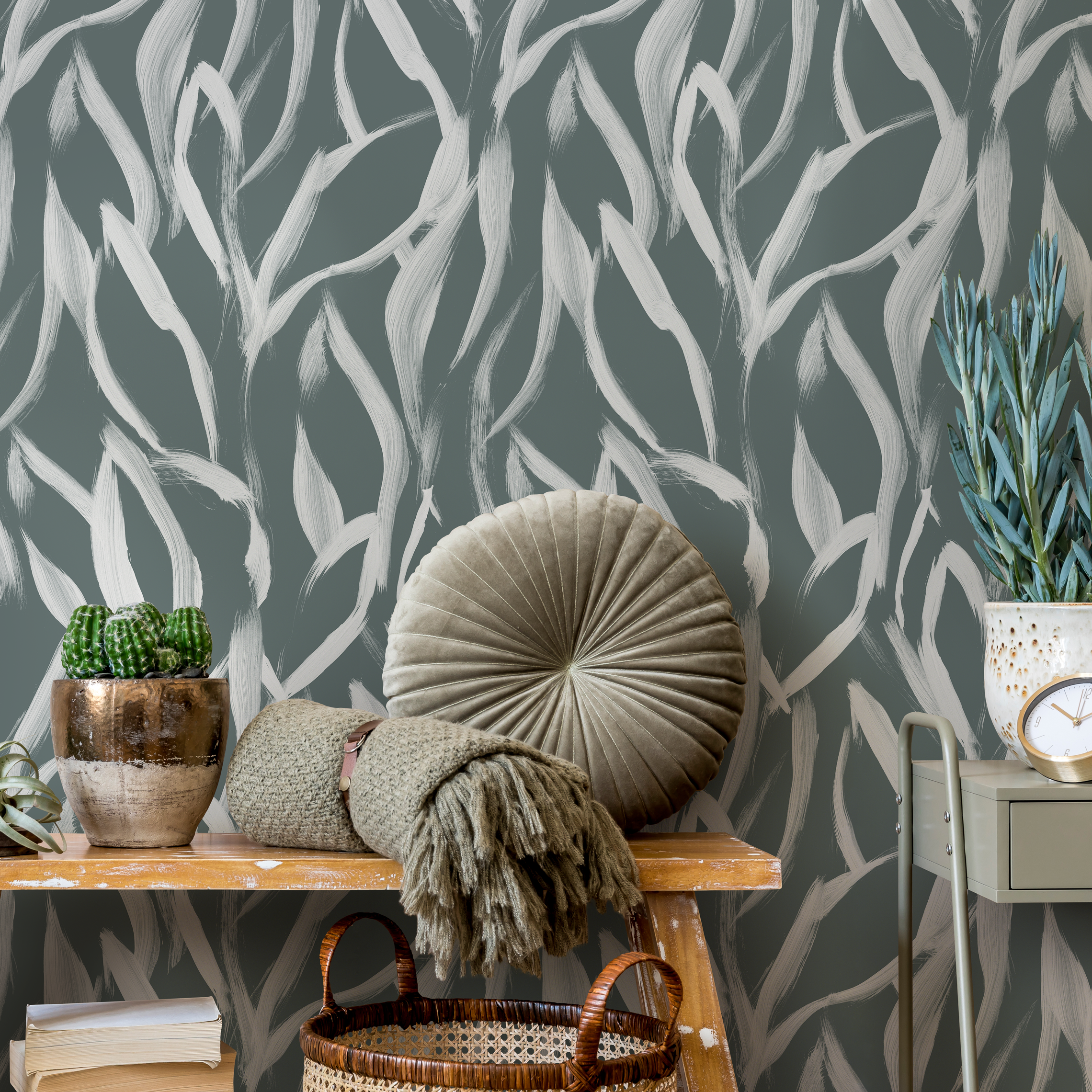 Abstract Wallpaper With A Flowing Brushstroke Motif In Dark Green And White - C901