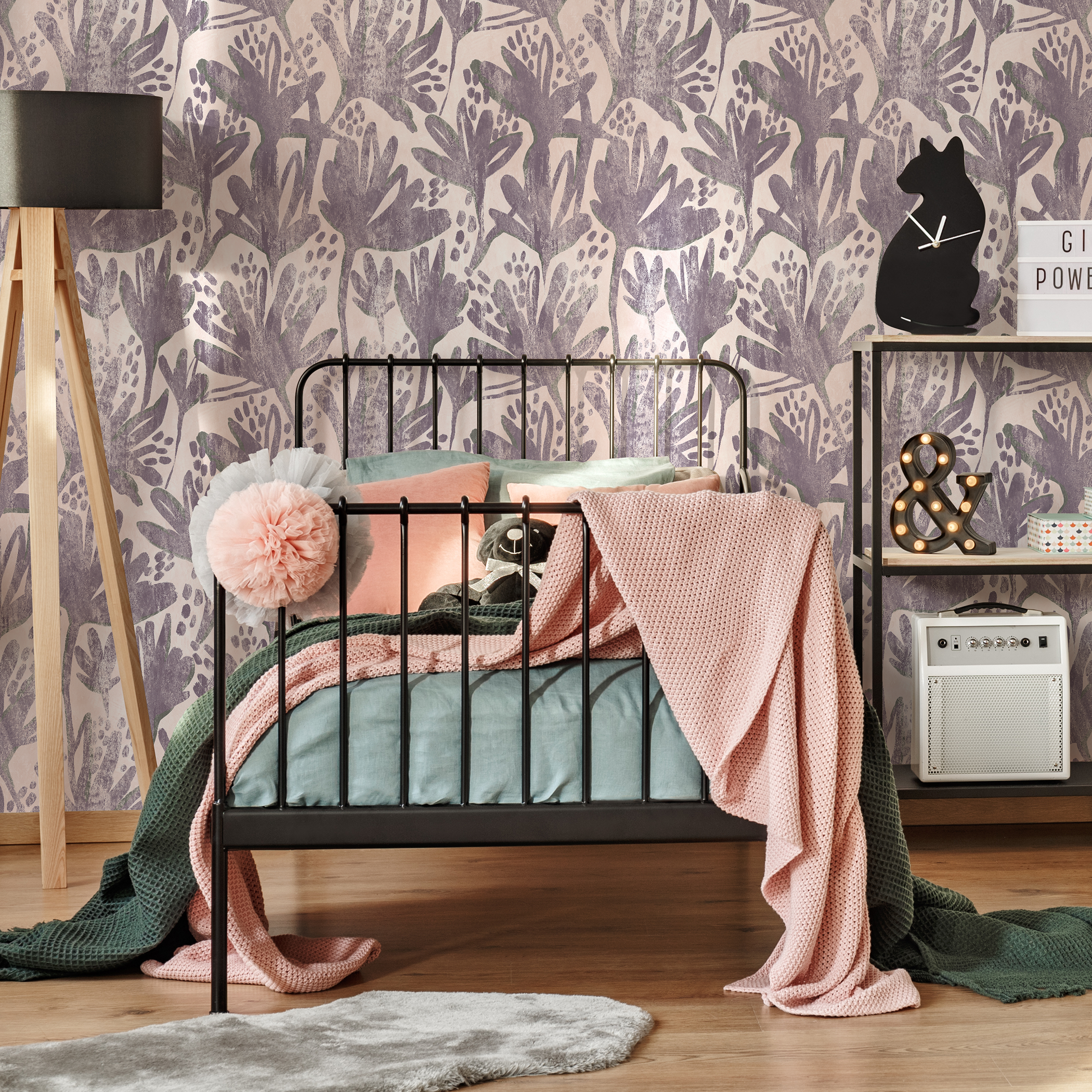Floral Wallpaper With A Distressed Botanical Print In Purple And Pink - C903
