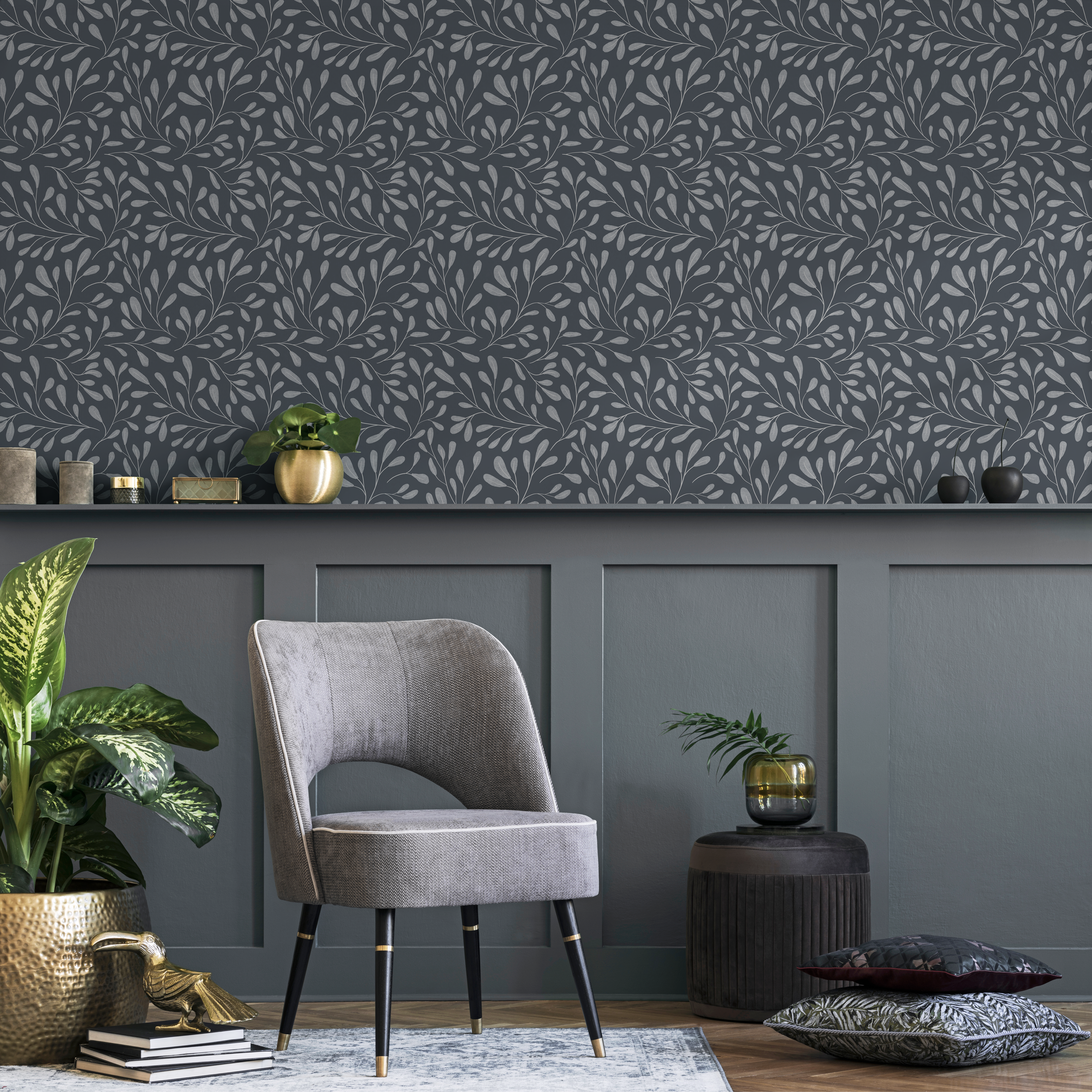 Botanical Wallpaper With A Delicate Vine Motif In Charcoal And Light Gray - C909
