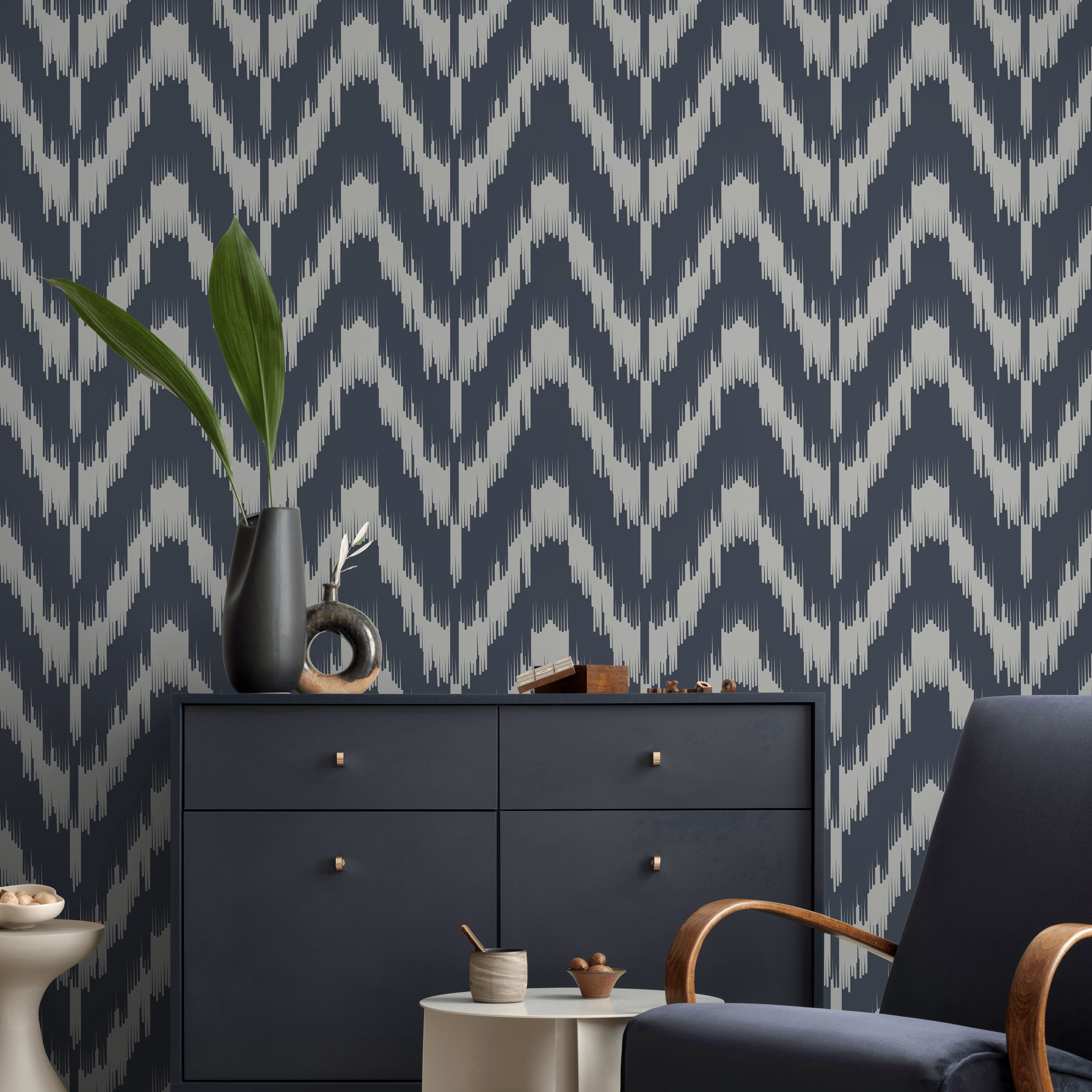 Abstract Wallpaper With An Ikat Chevron Motif In Navy And Gray - C934