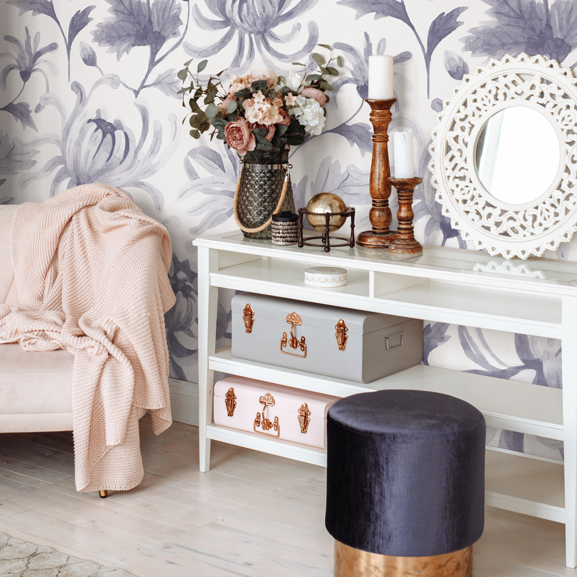 Floral Wallpaper Featuring Watercolor Chrysanthemums In Purple - C956