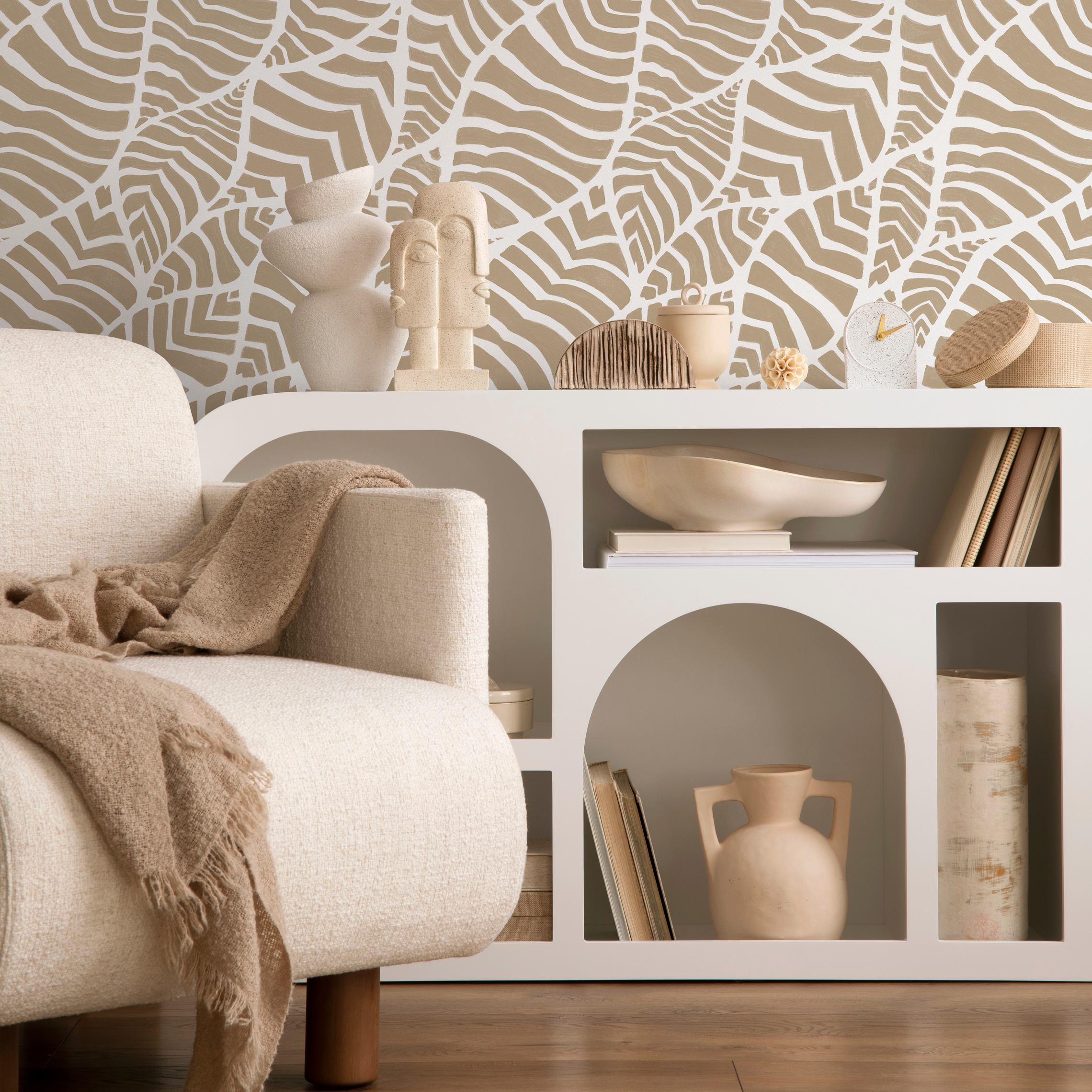 Abstract Wallpaper With Wavy Leaves In Beige And White - C958