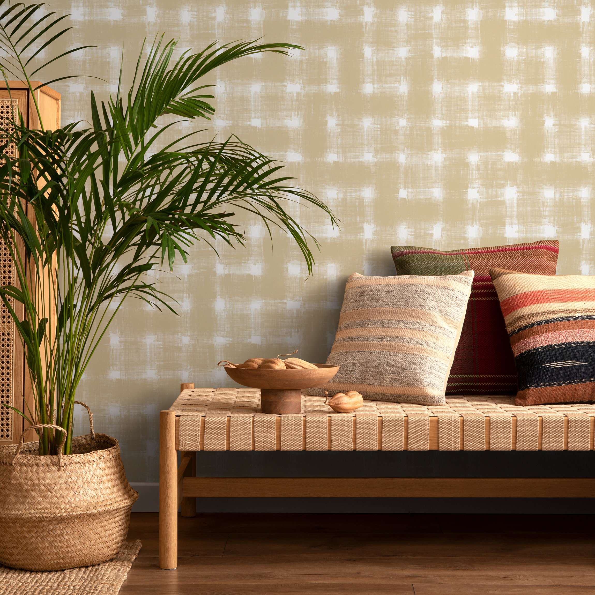 Checkered Wallpaper With A Painterly Motif In Beige And Cream - C977
