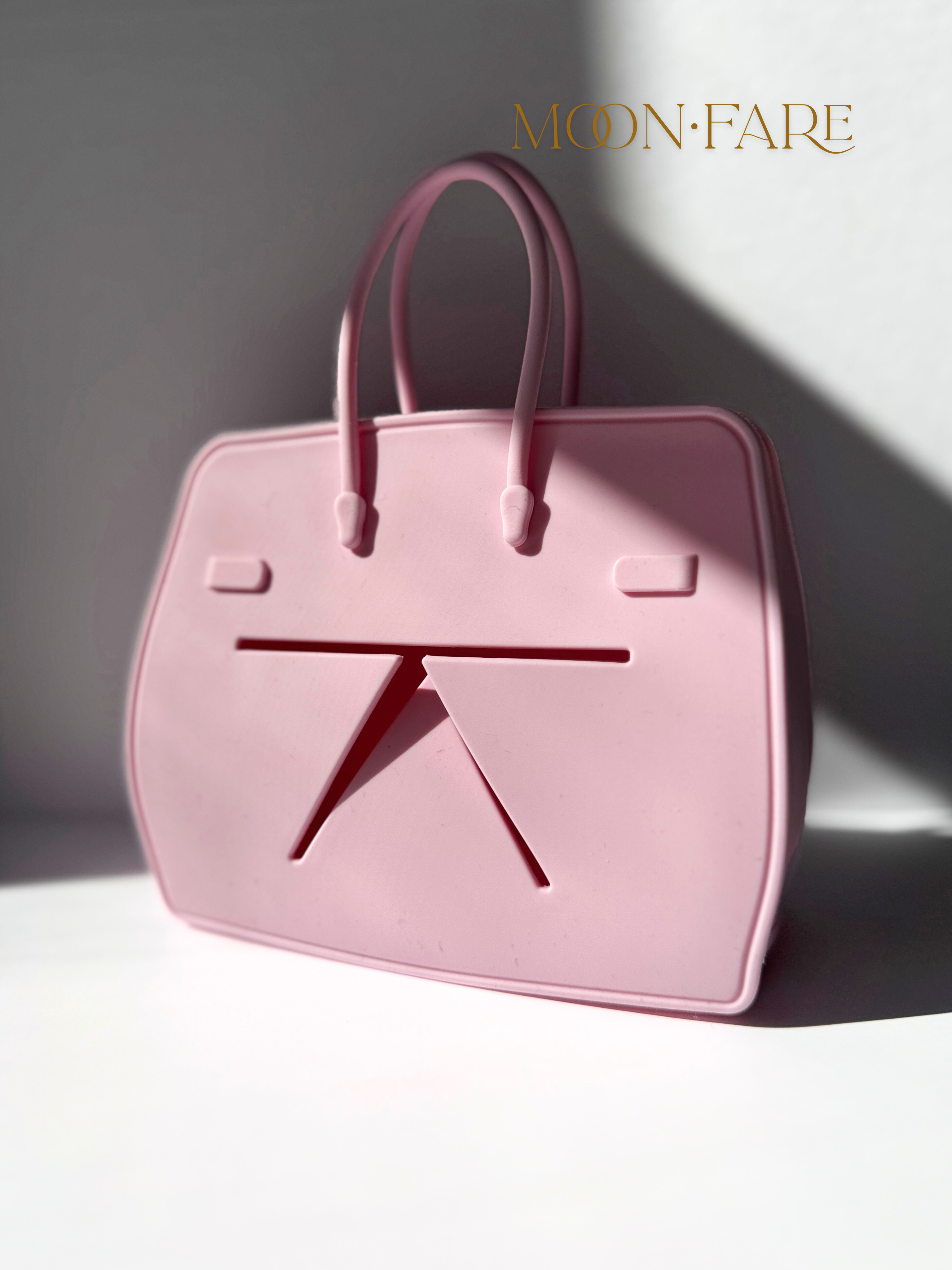 Snack Tote: French-inspired Luxury Holder For Chic Kids