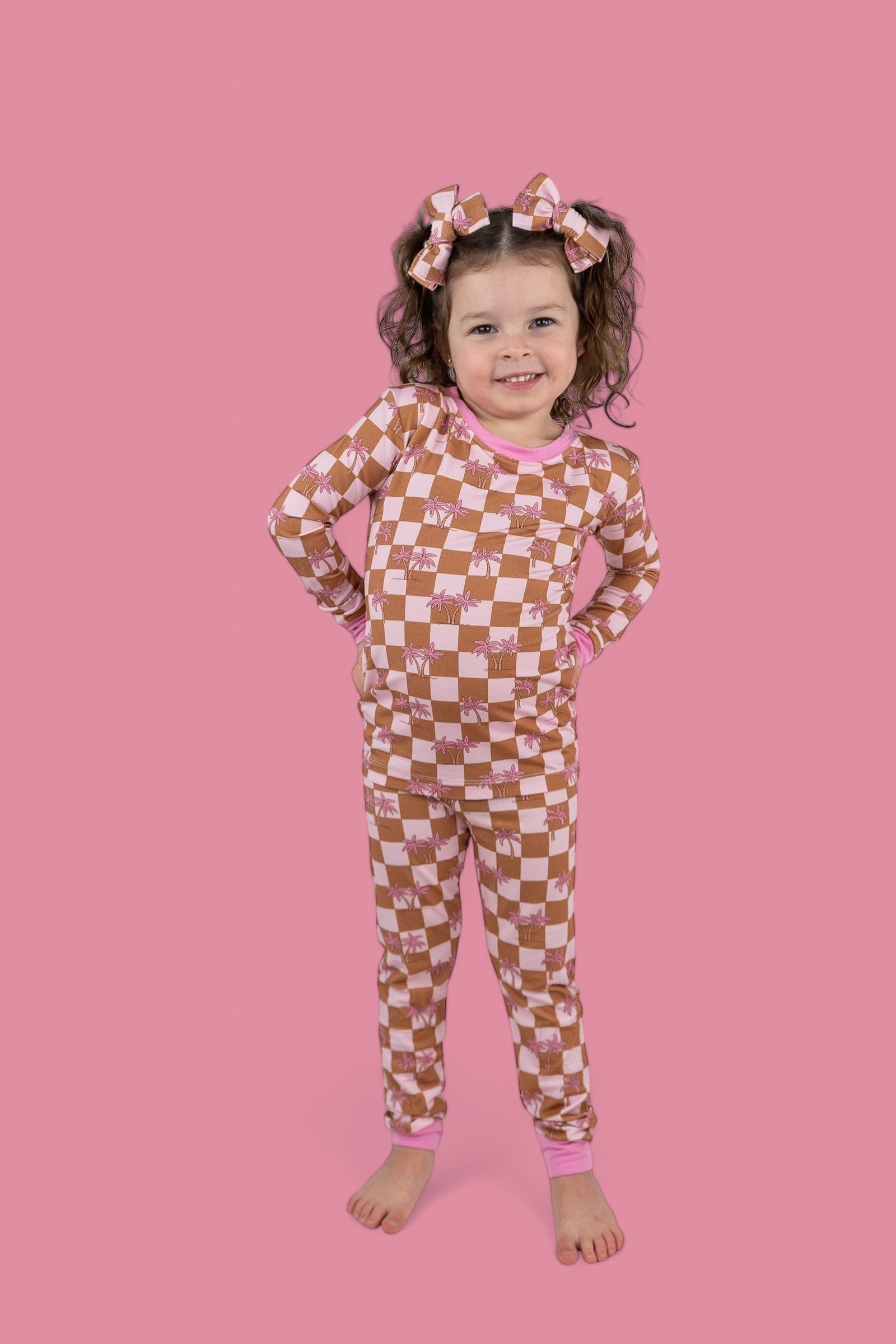 Exclusive Sunset Beach Checkers Dream Set