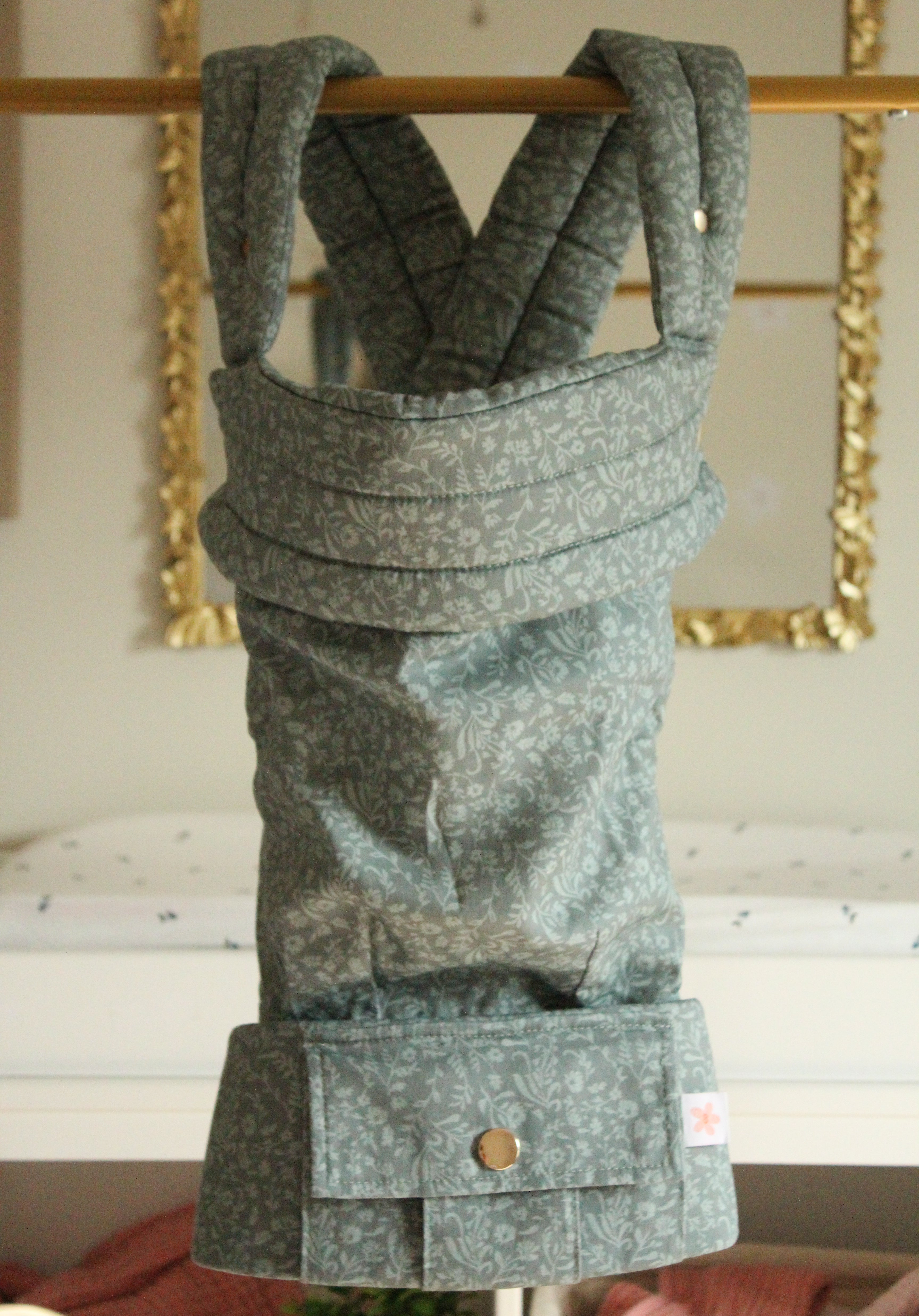 Monroe X Coco Bloom – Neutral Cotton Baby Carrier (7–35 Lbs)