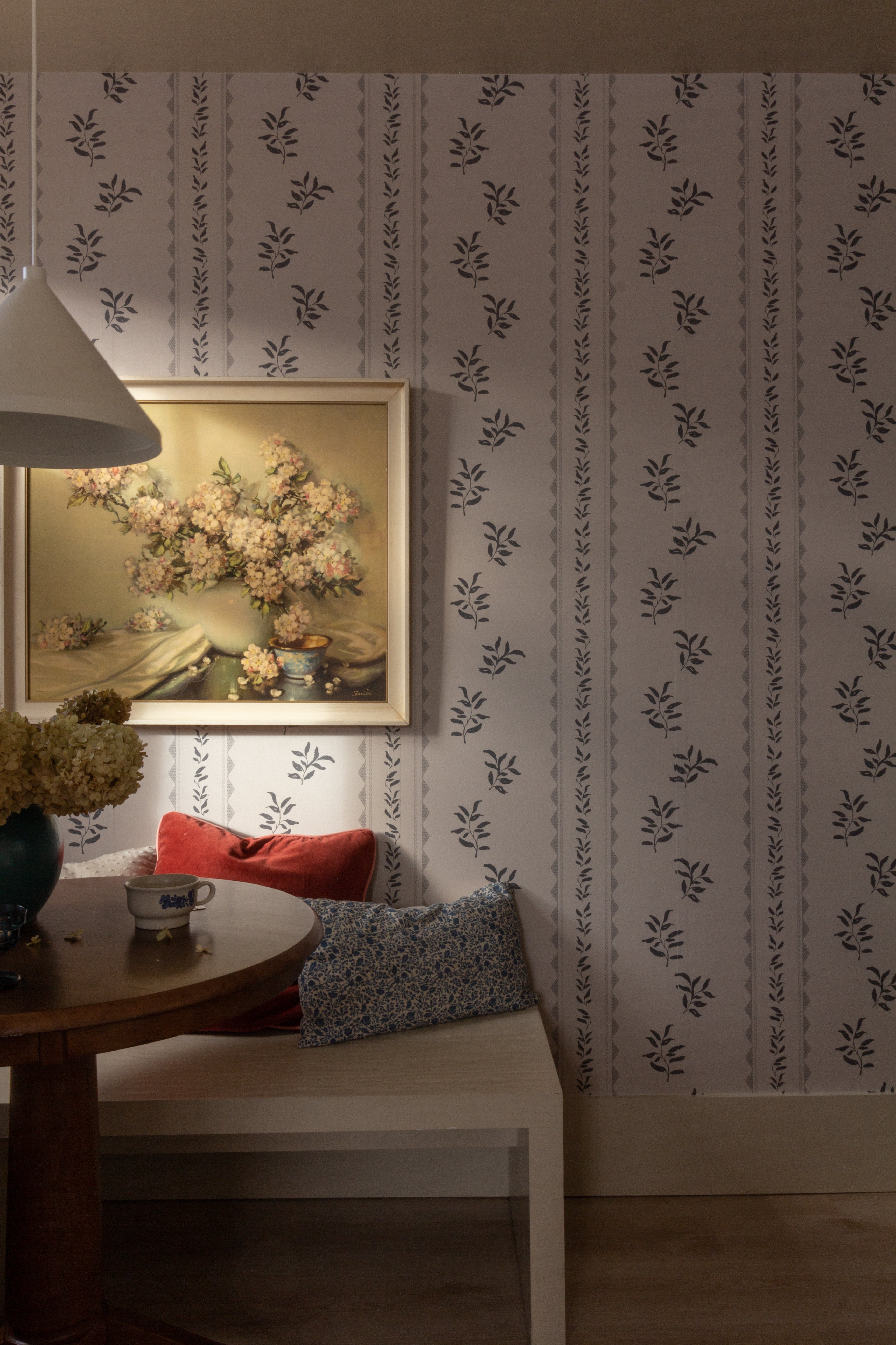 Colleen Wallpaper By Gabriela Dachin