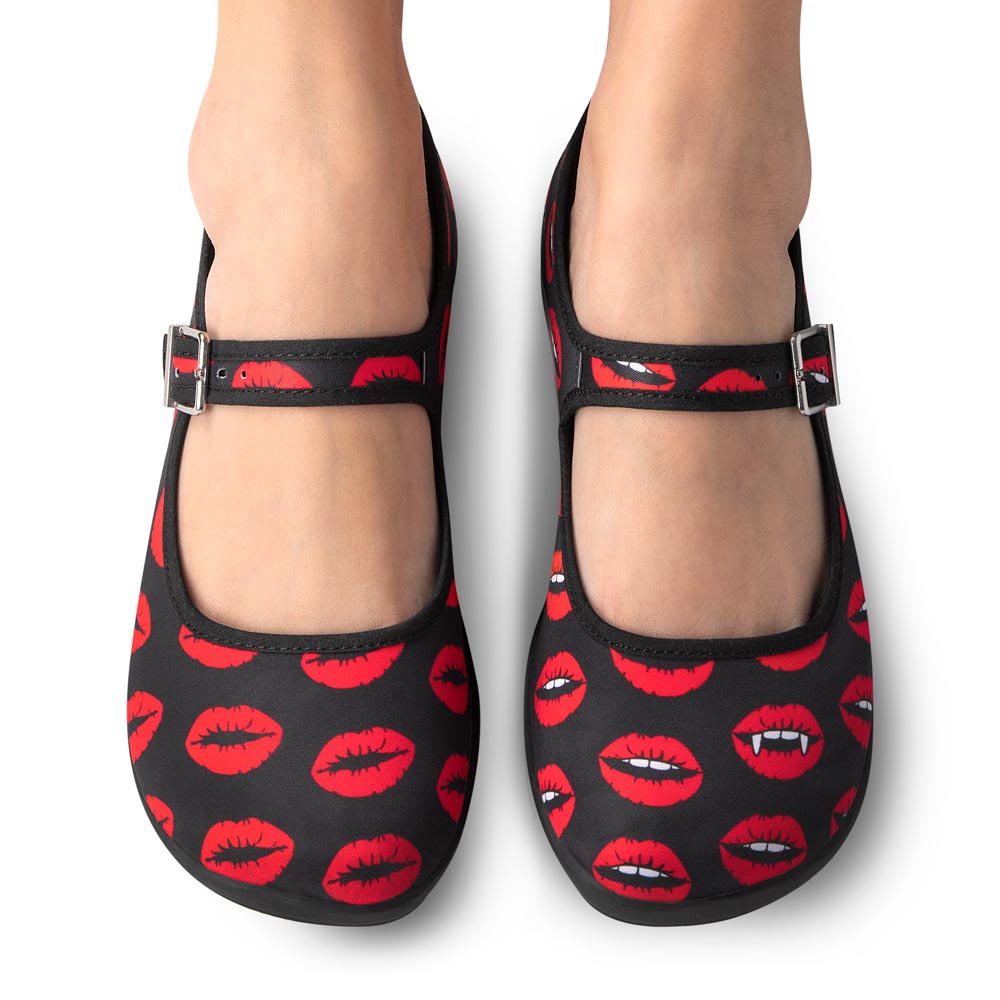Chocolaticas® Kiss Me Women's Mary Jane Flat