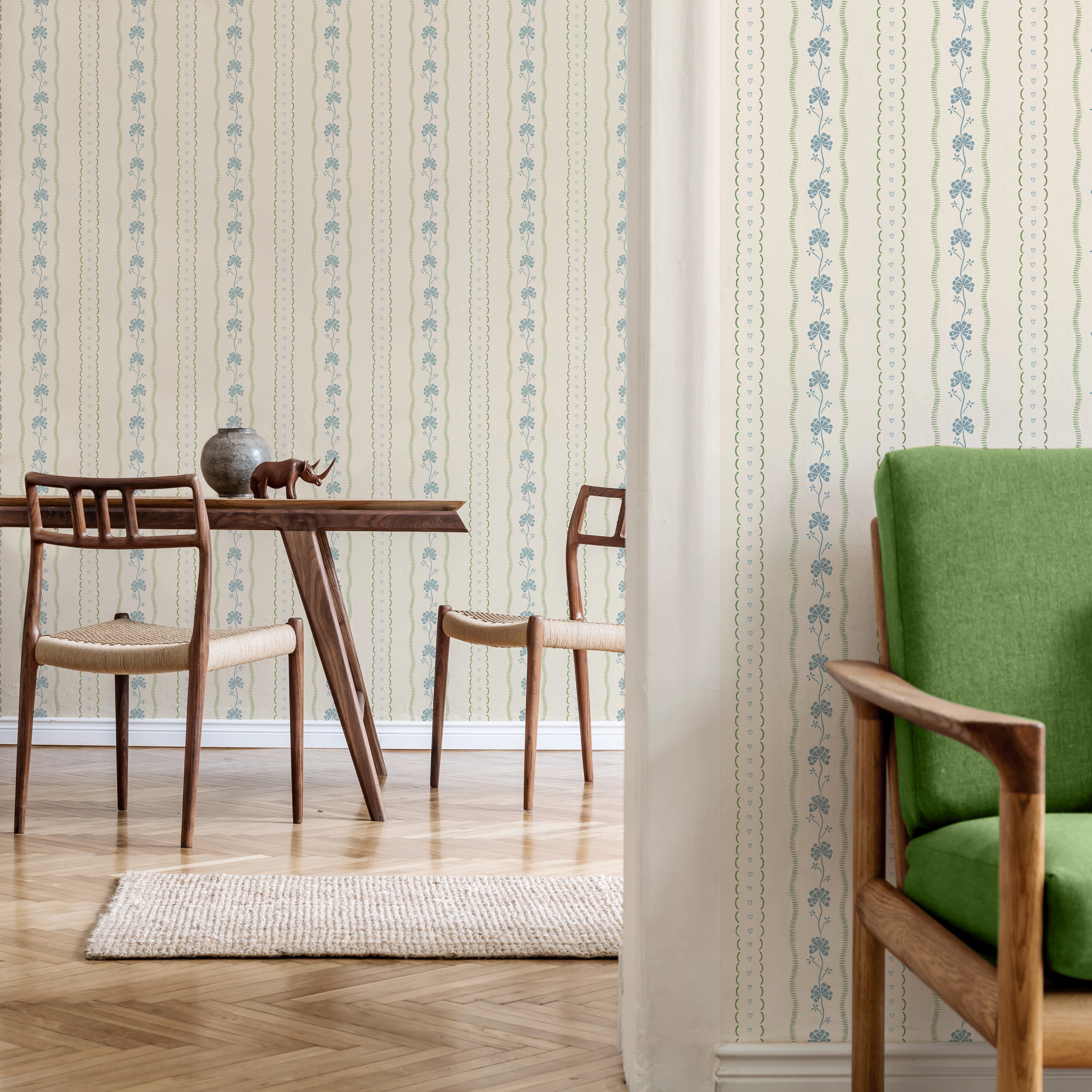 Constance Wallpaper By House Of Haricot