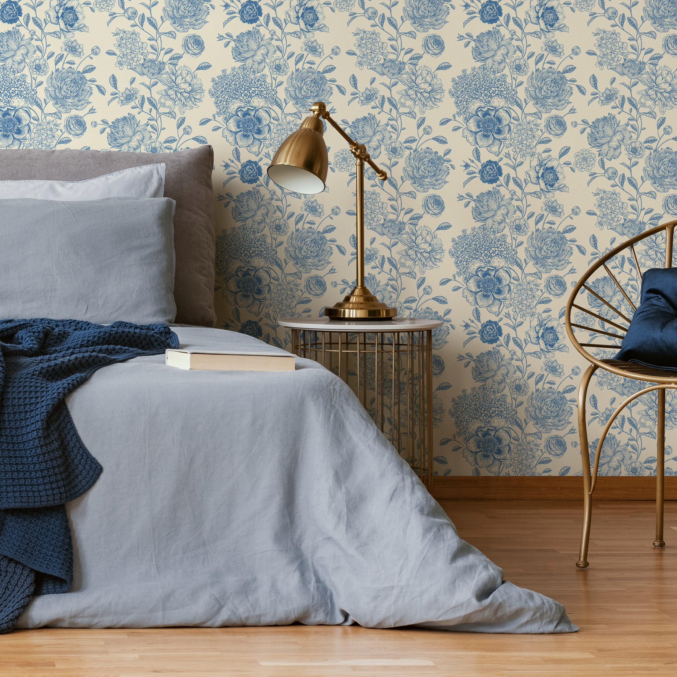 Vintage Floral Wallpaper With A Toile Motif In Blue And Cream - D052