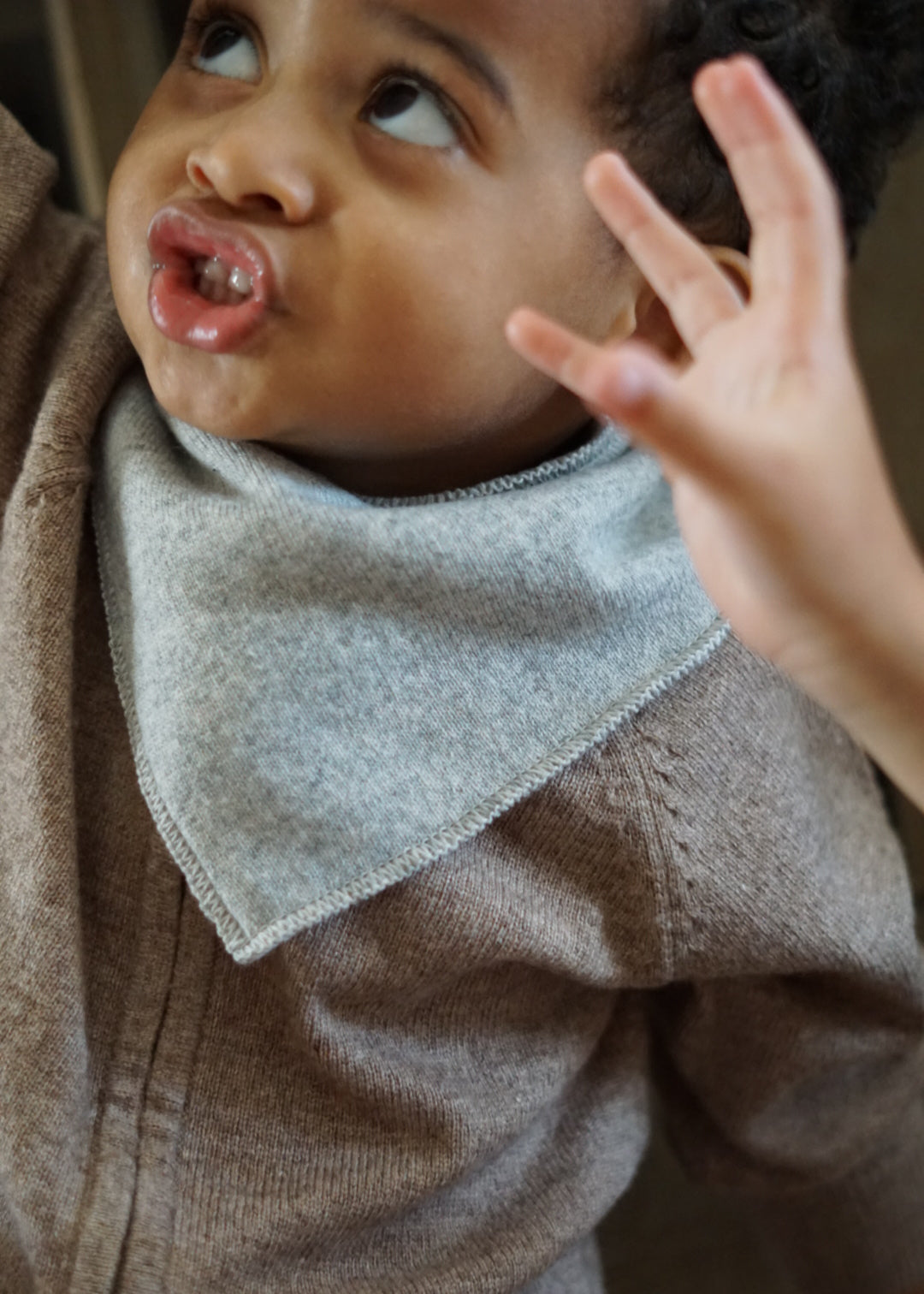 Cashmere Triangle Bib Scarf | Gray Melange