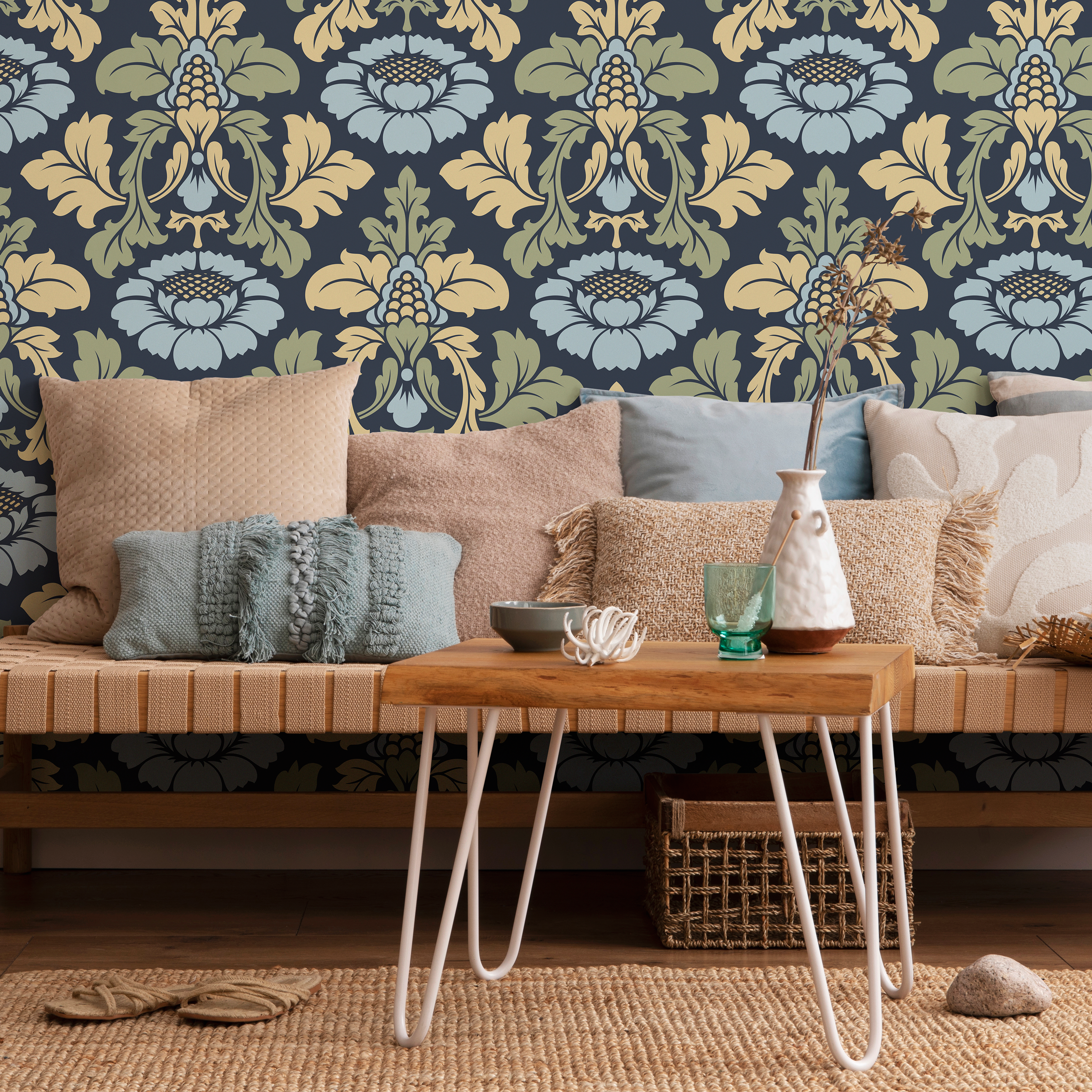 Damask Wallpaper With A Stylized Floral Motif In Navy Blue, Gold, And Light Blue - D256