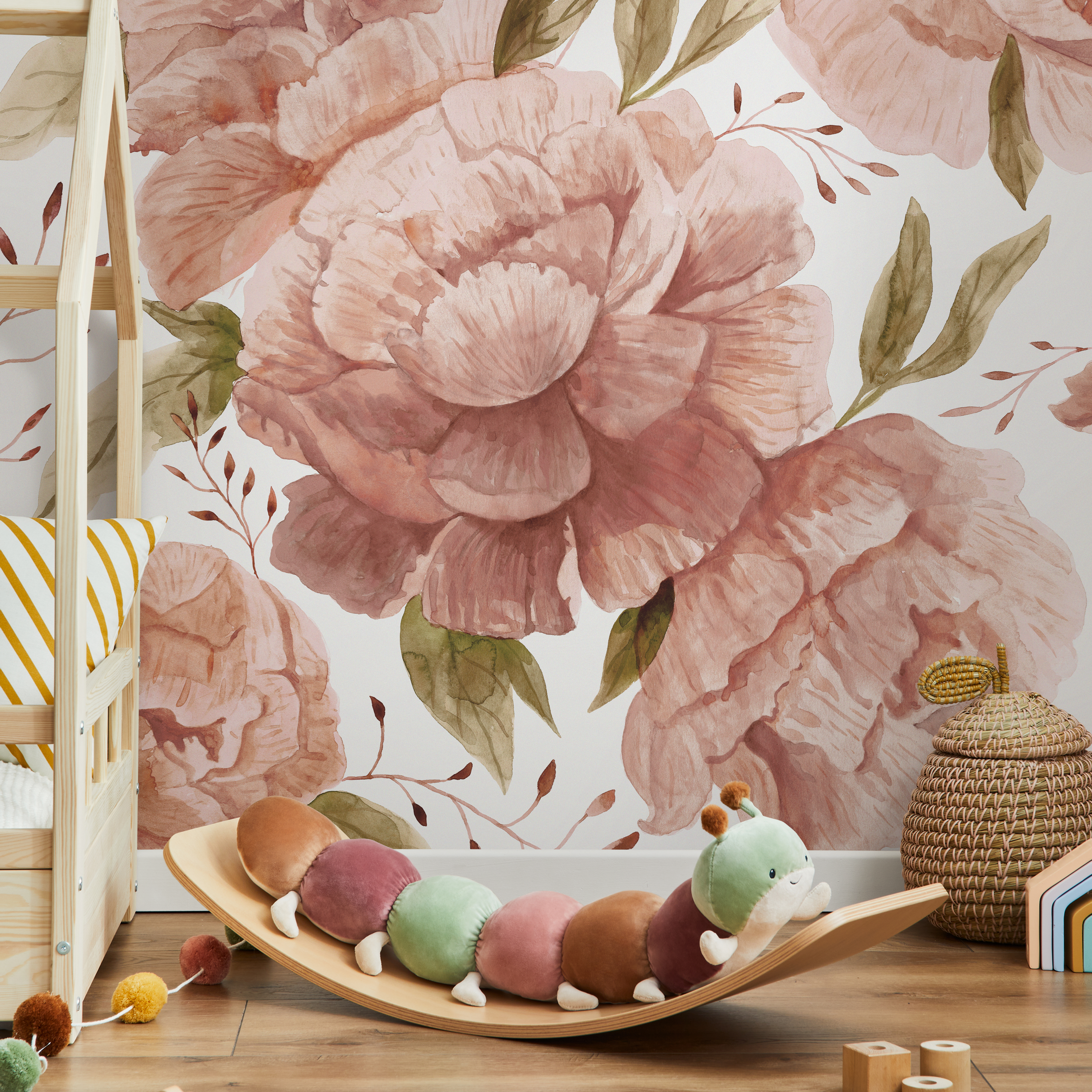 Floral Wallpaper With Large Watercolor Roses In Pink And Green - D322