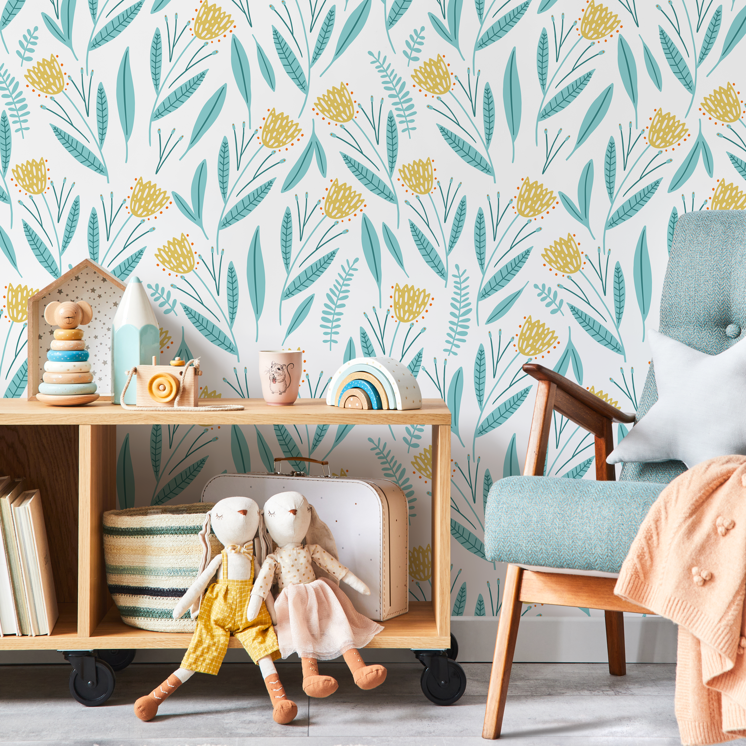 Floral Wallpaper With A Stylized Wildflower Motif In Yellow And Light Blue - D389