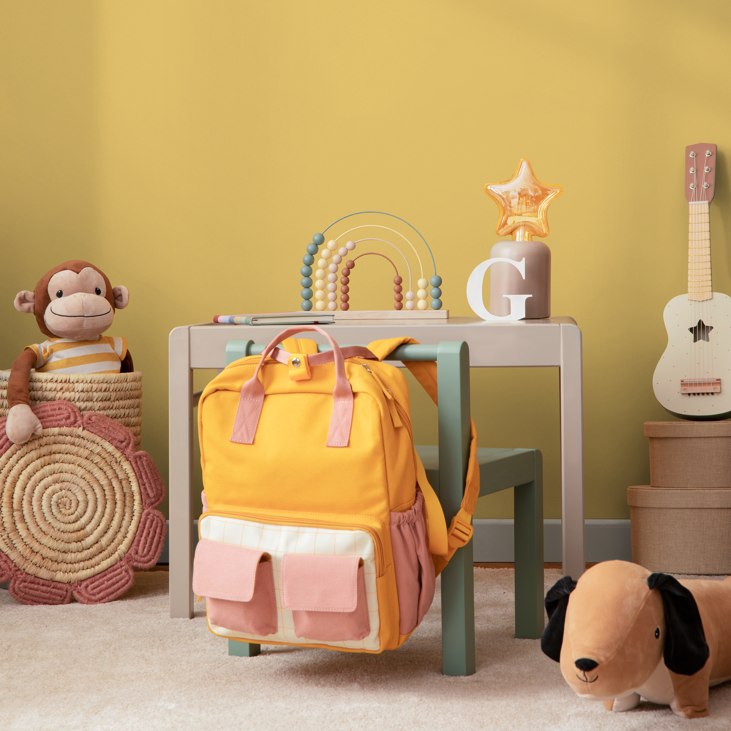 Solid Color Wallpaper With A Minimalist Look In Light Yellow - D457