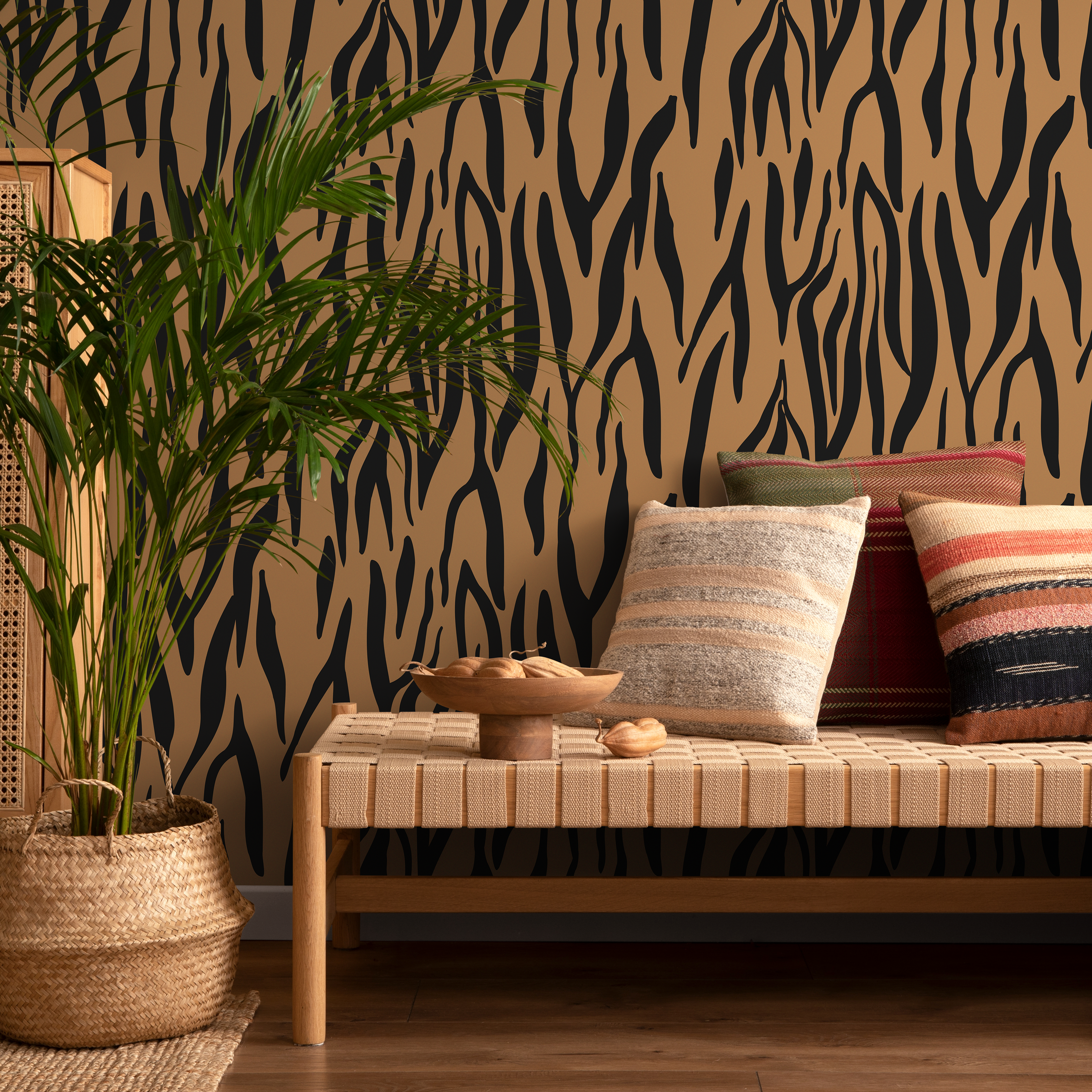 Animal Print Wallpaper With A Bold Tiger Stripe Motif In Black And Brown - D608