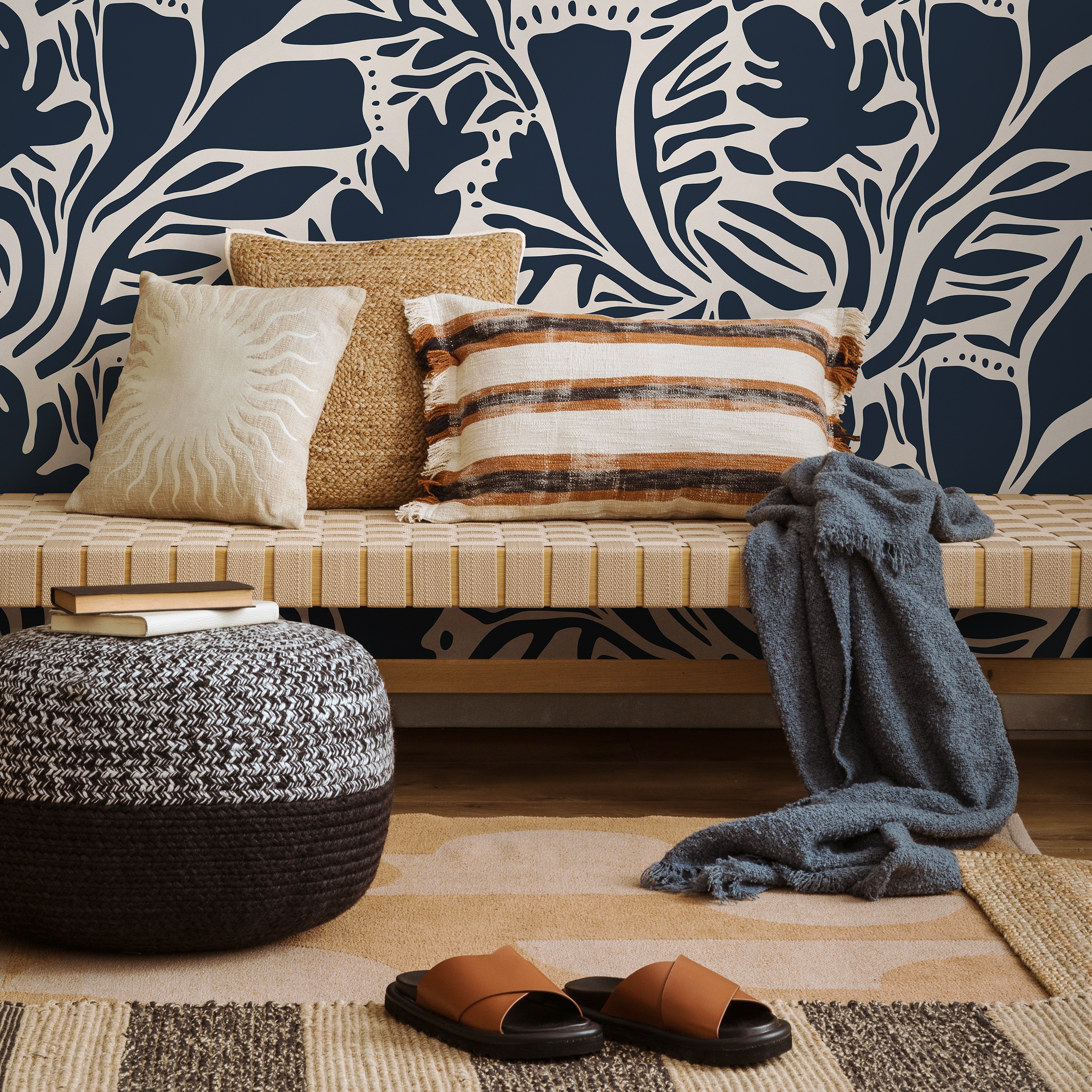 Abstract Wallpaper With Bold Leaf Cutouts In Navy And Cream - D640