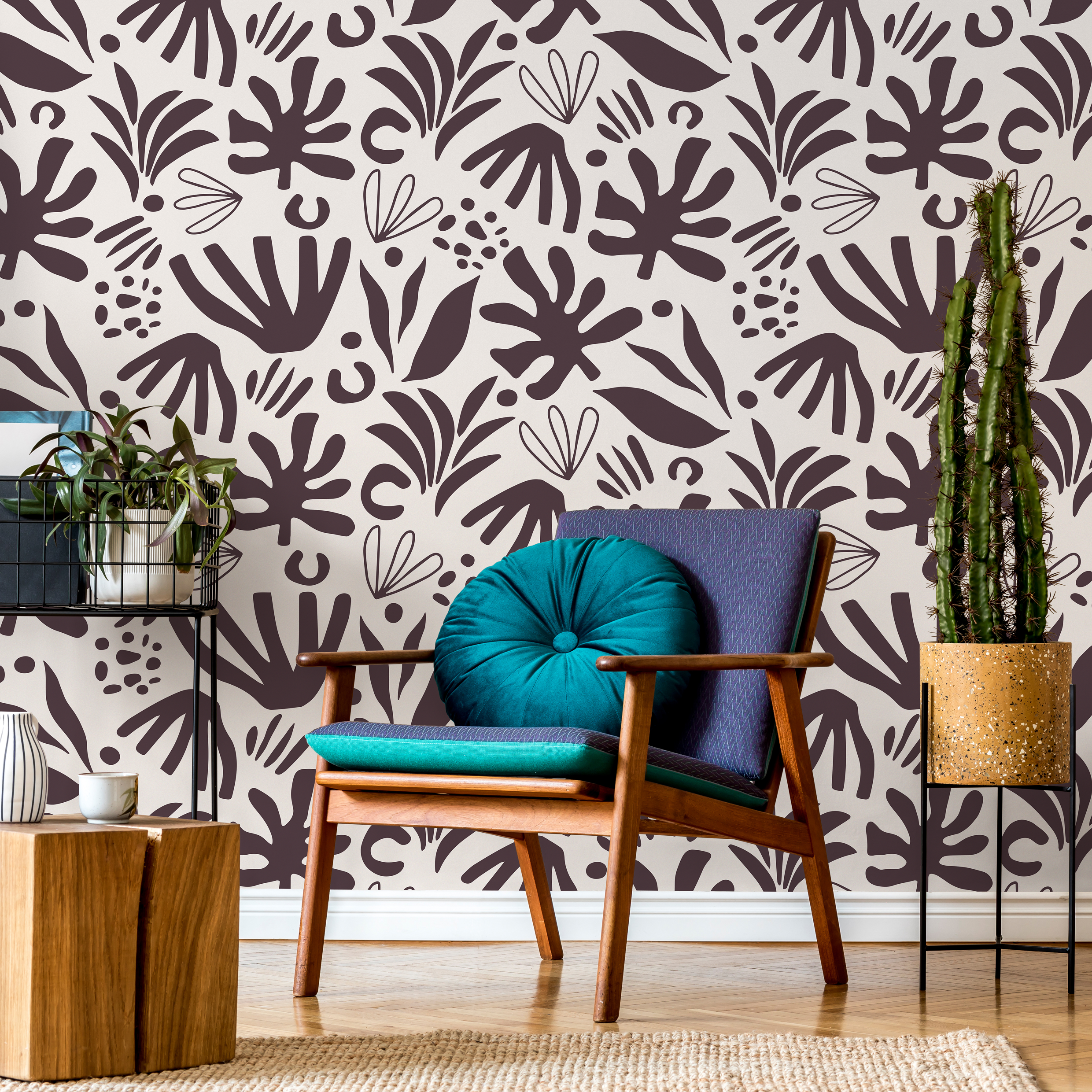 Abstract Wallpaper With A Modern Leaf Cutout Motif In Deep Brown And Beige - D684