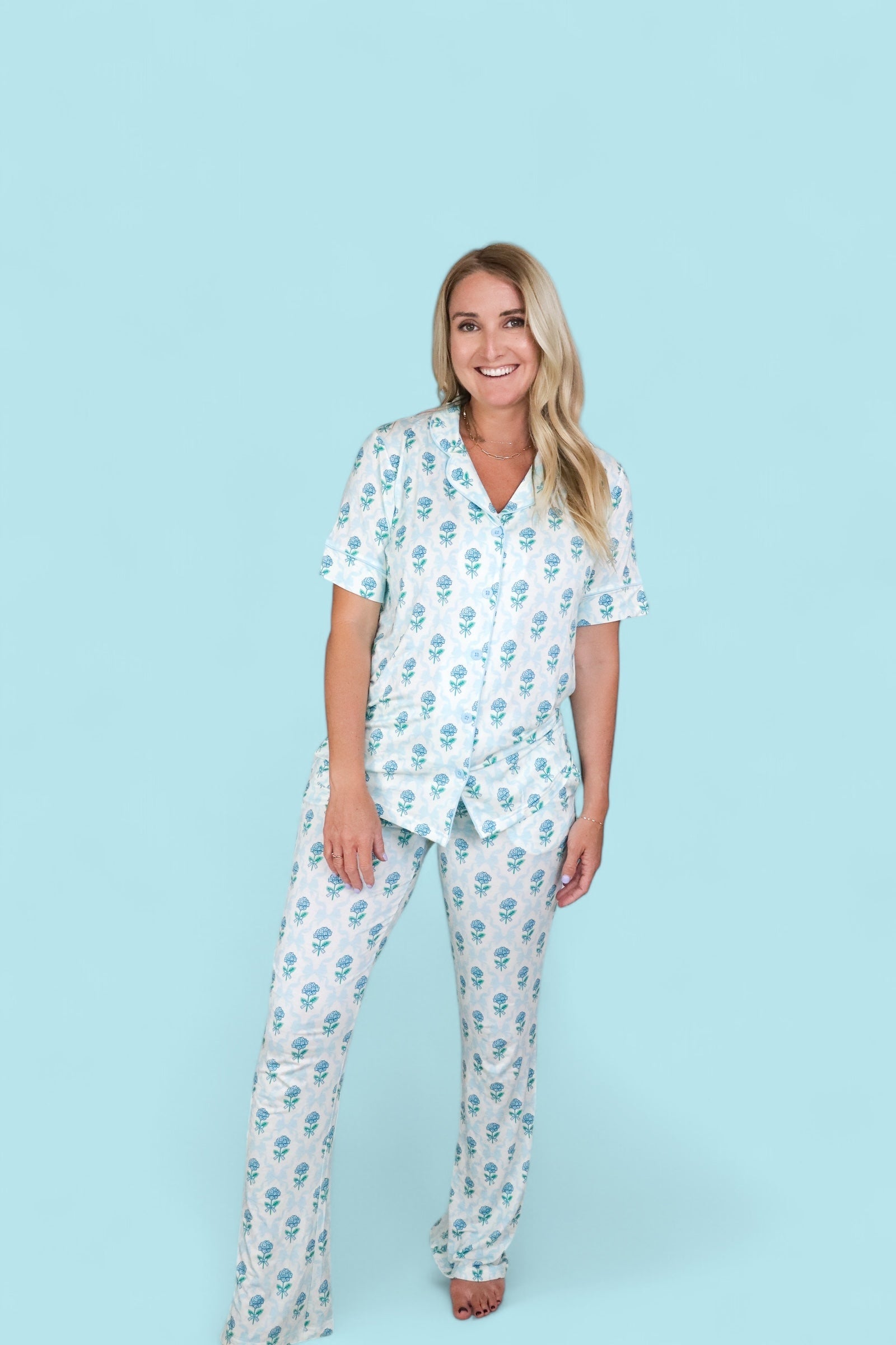 Blue Ribbon Blooms Women’s Relaxed Flare Dream Set