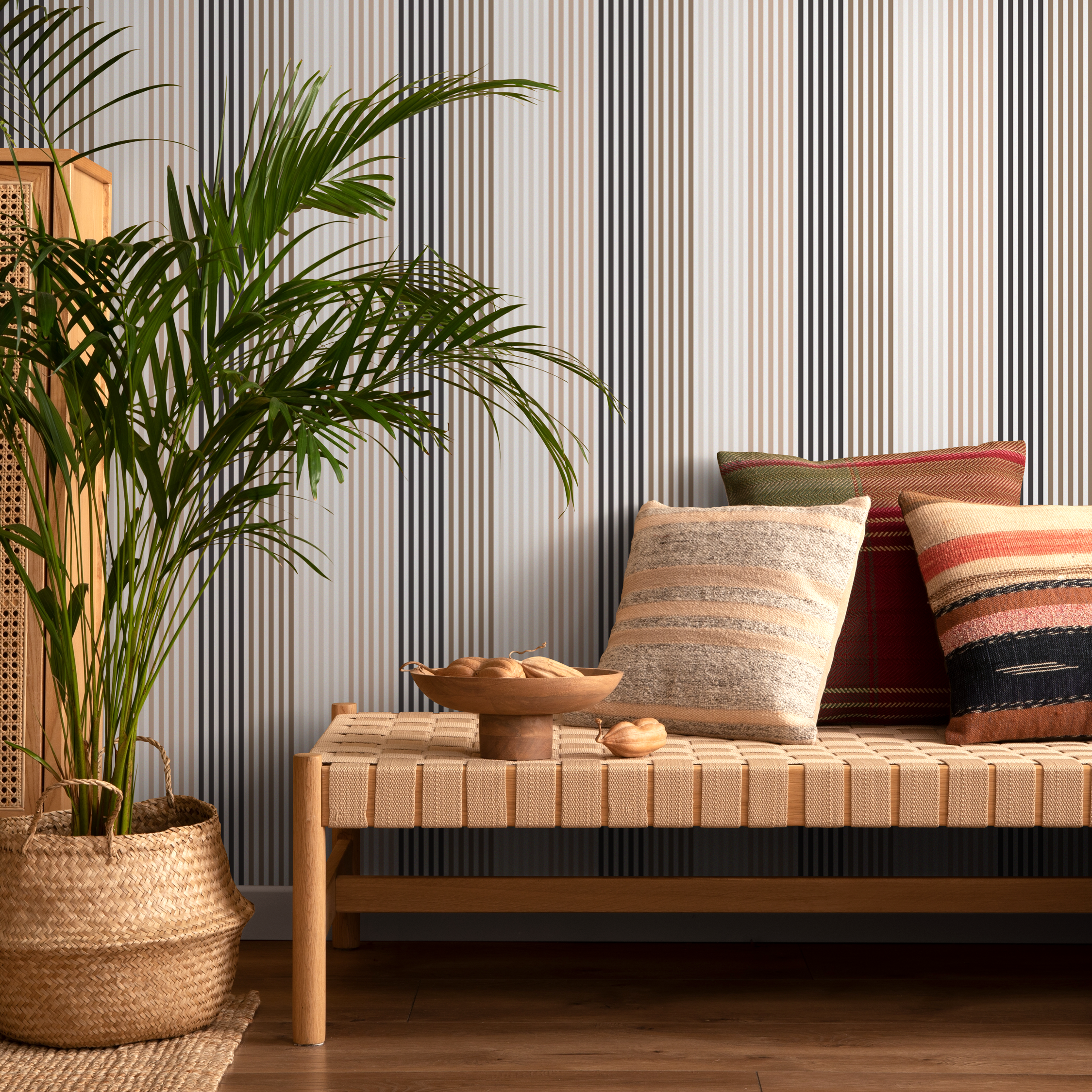 Modern Striped Wallpaper With Vertical Lines In Beige, Brown, And Black - D755