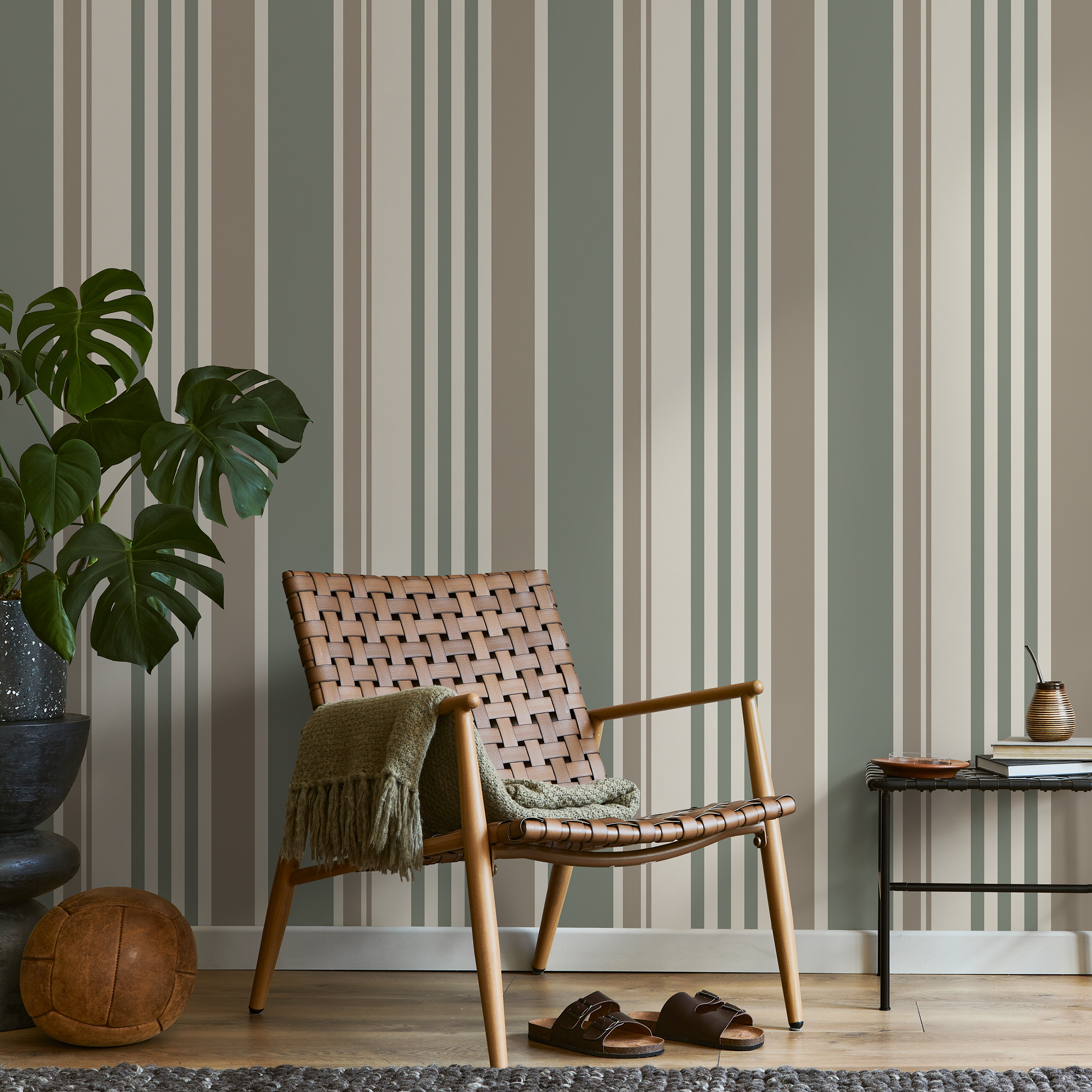Striped Wallpaper With Vertical Lines In Green, Grey, And Cream - D808