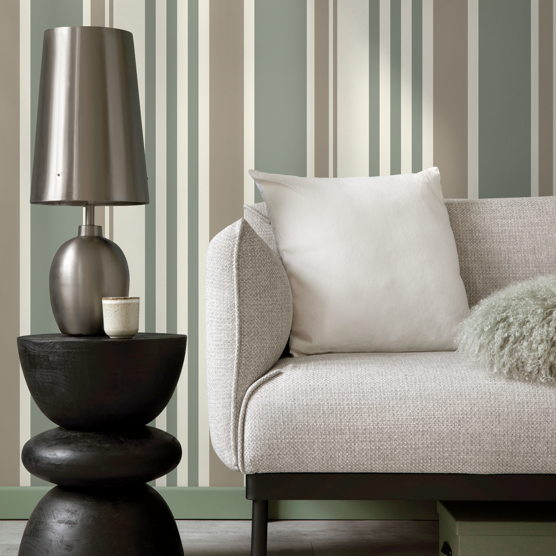 Striped Wallpaper With Vertical Lines In Green, Grey, And Cream - D808
