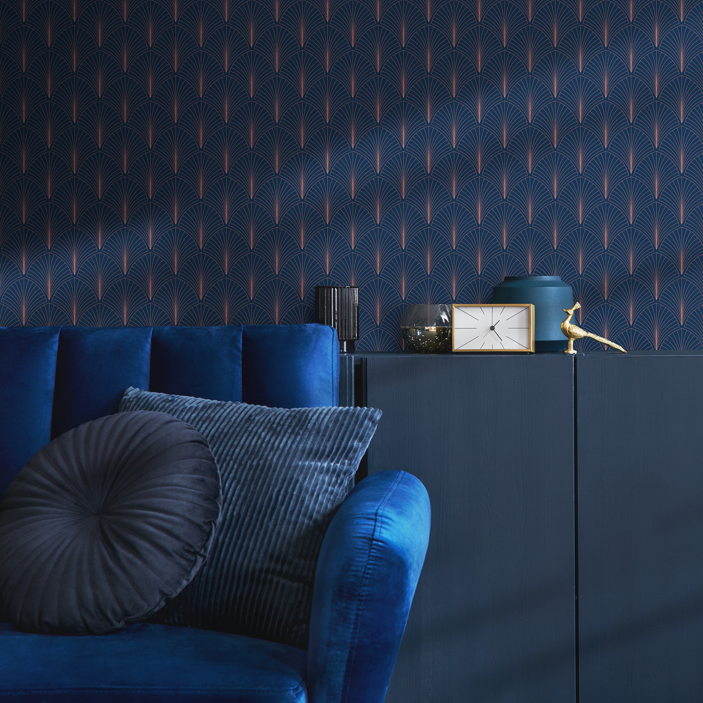Art Deco Wallpaper With A Geometric Fan Motif In Navy Blue And Gold - D978