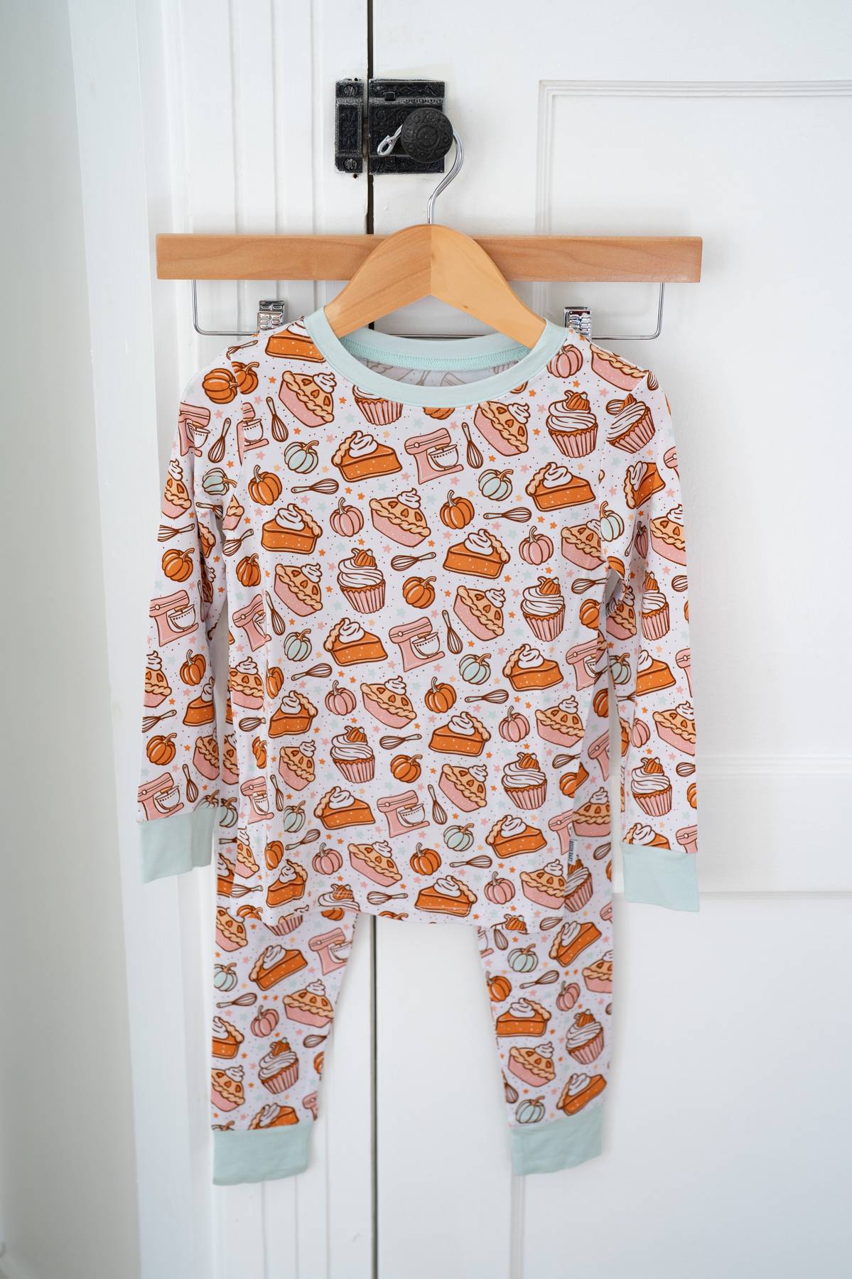 Holiday Baking | Two-piece Set