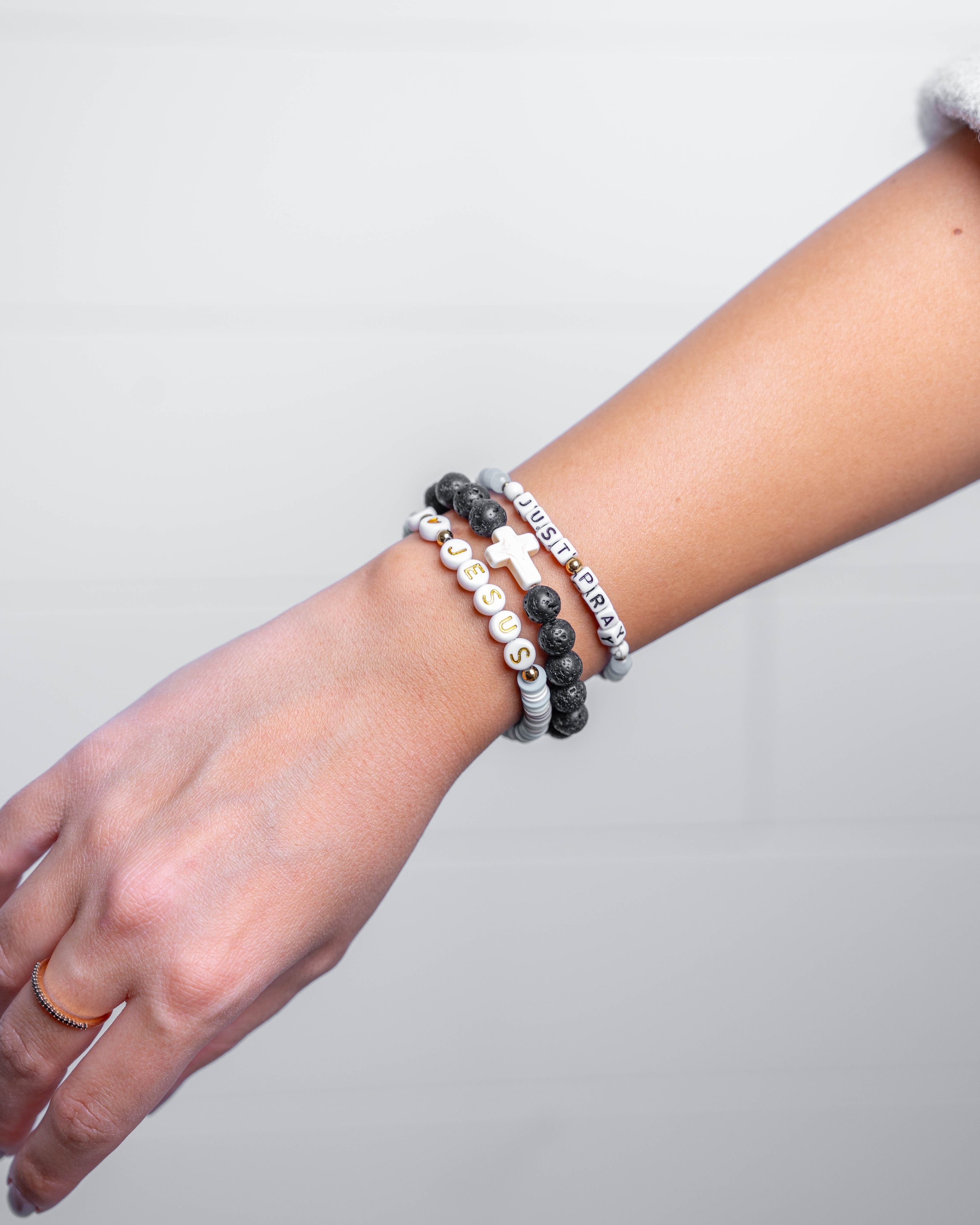 I Love Jesus Letter Bracelet