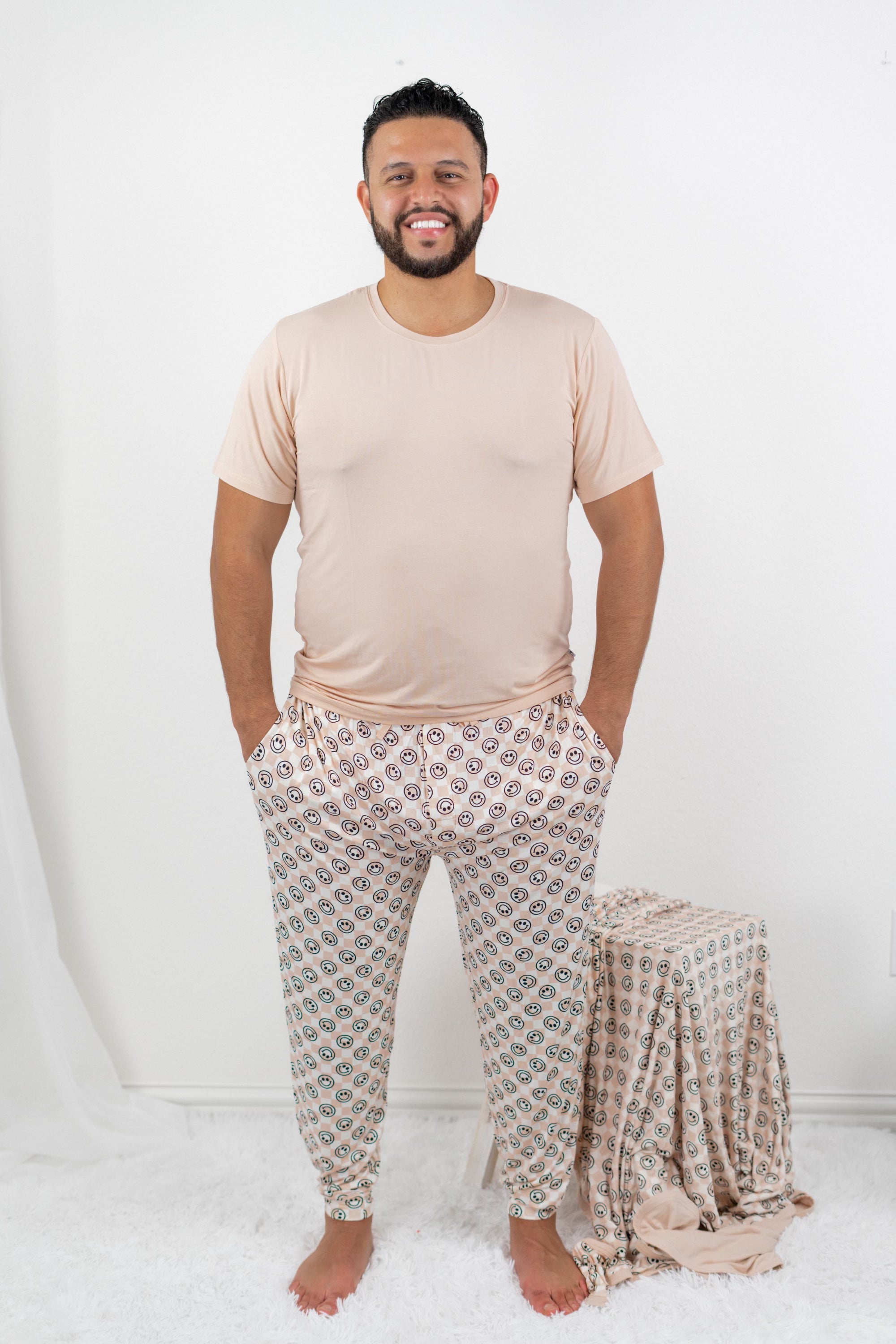 Sandy Smiles Checkers Men's Dream Jogger Set