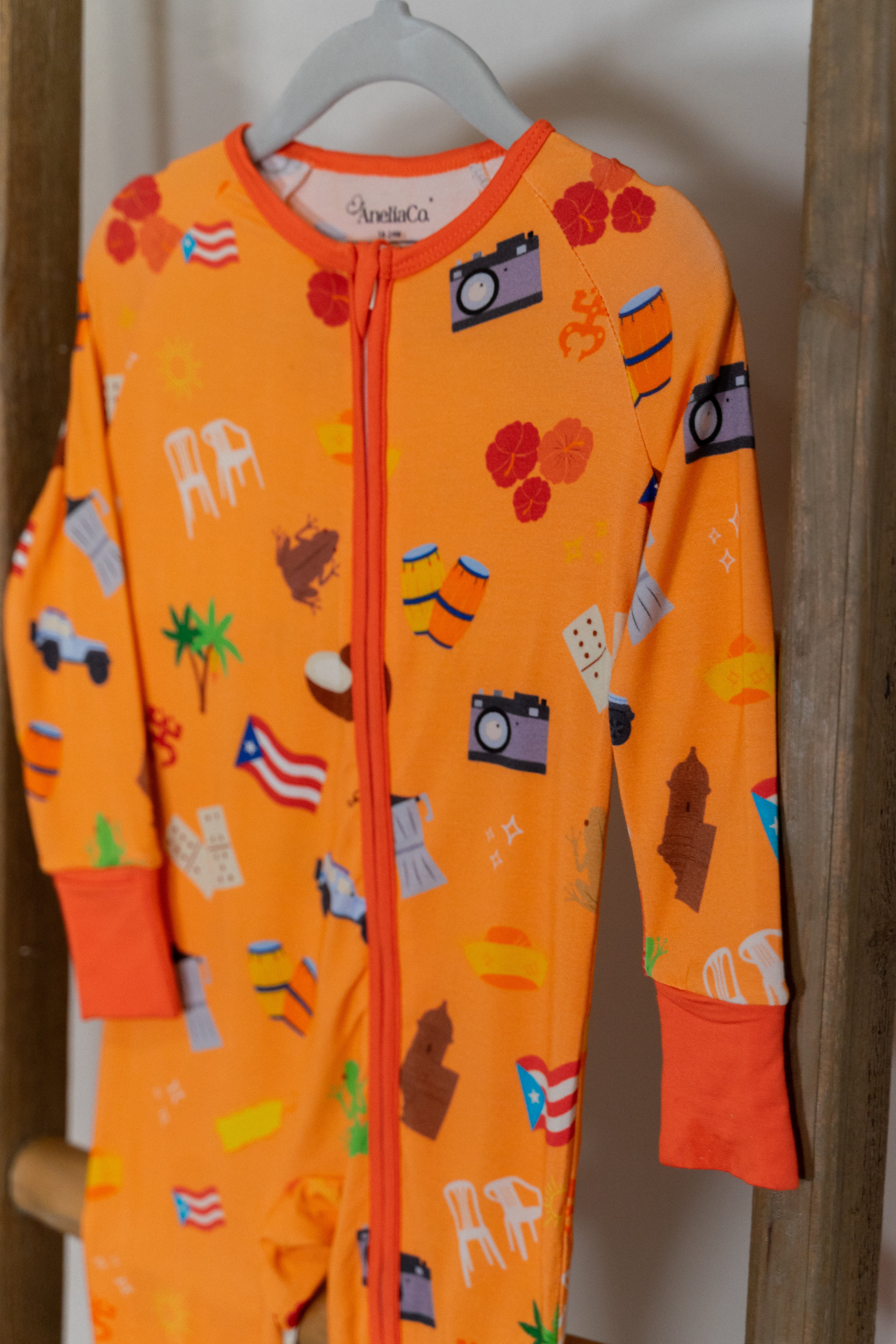 Isla Del Encanto Pajamas